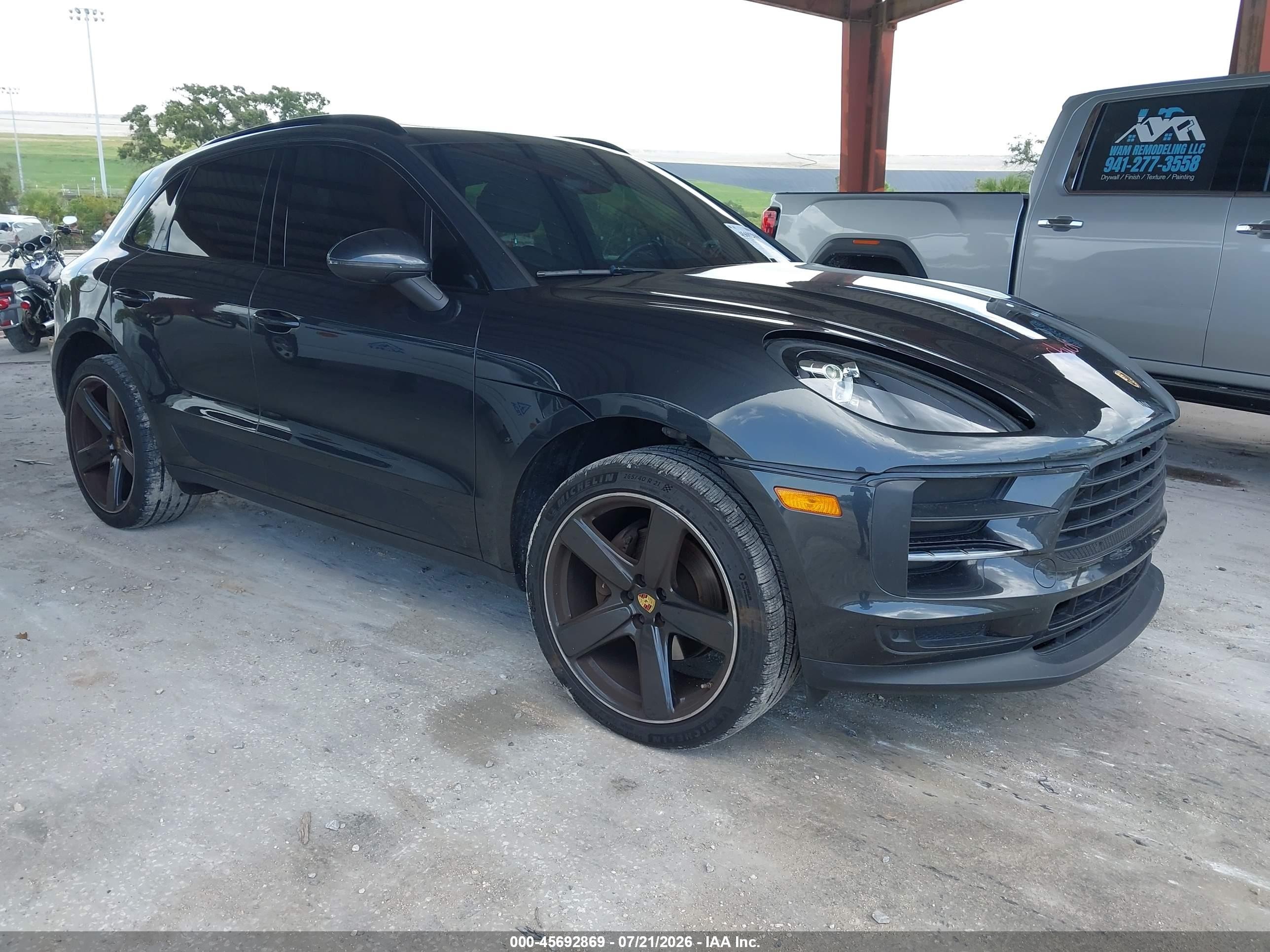 2019 Porsche Macan, VIN WP1AA2A59KLB07121 — Front end