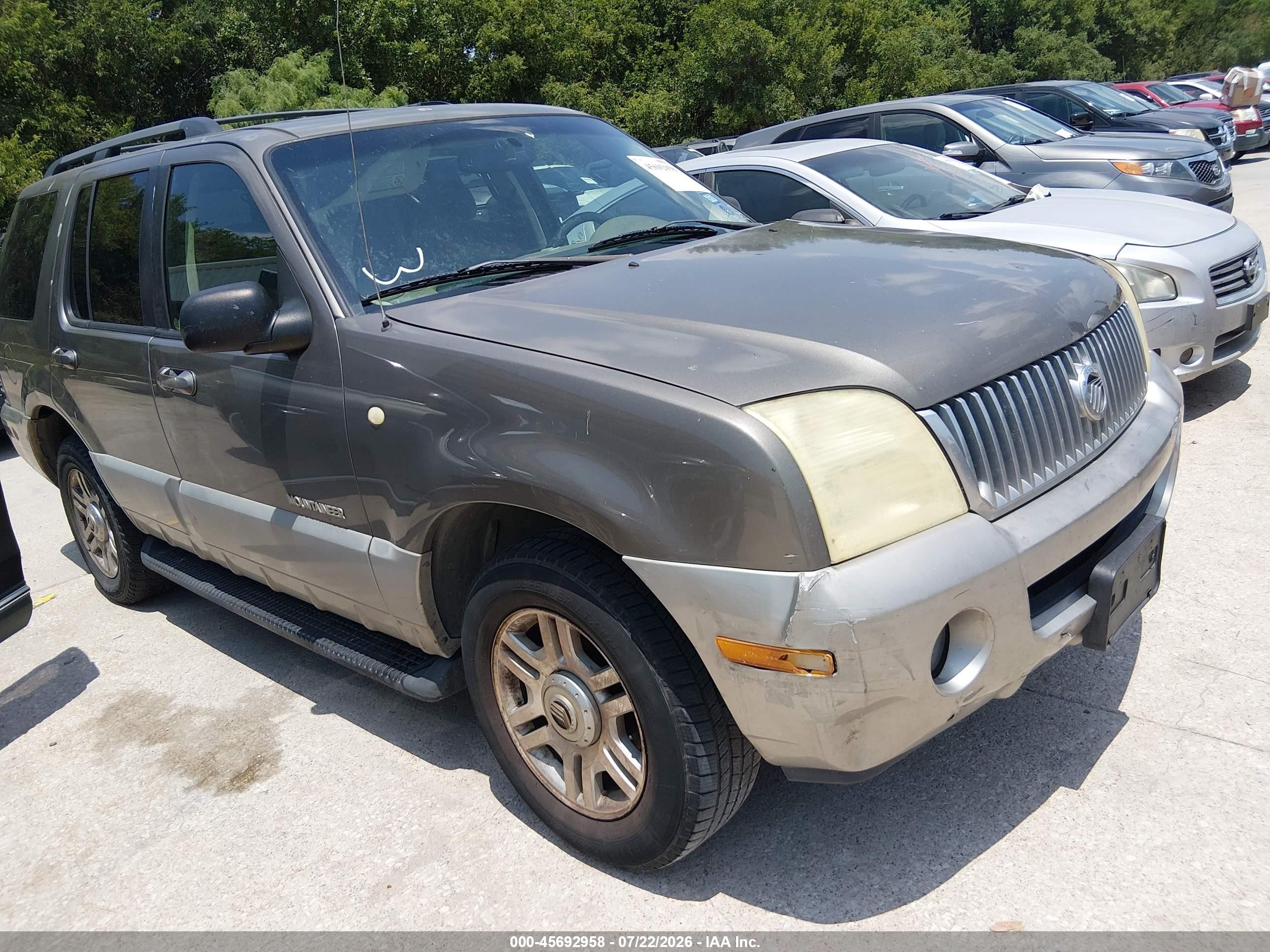 2002 Mercury Mountaineer, VIN 4M2ZU66K12ZJ38579 — Normal wear