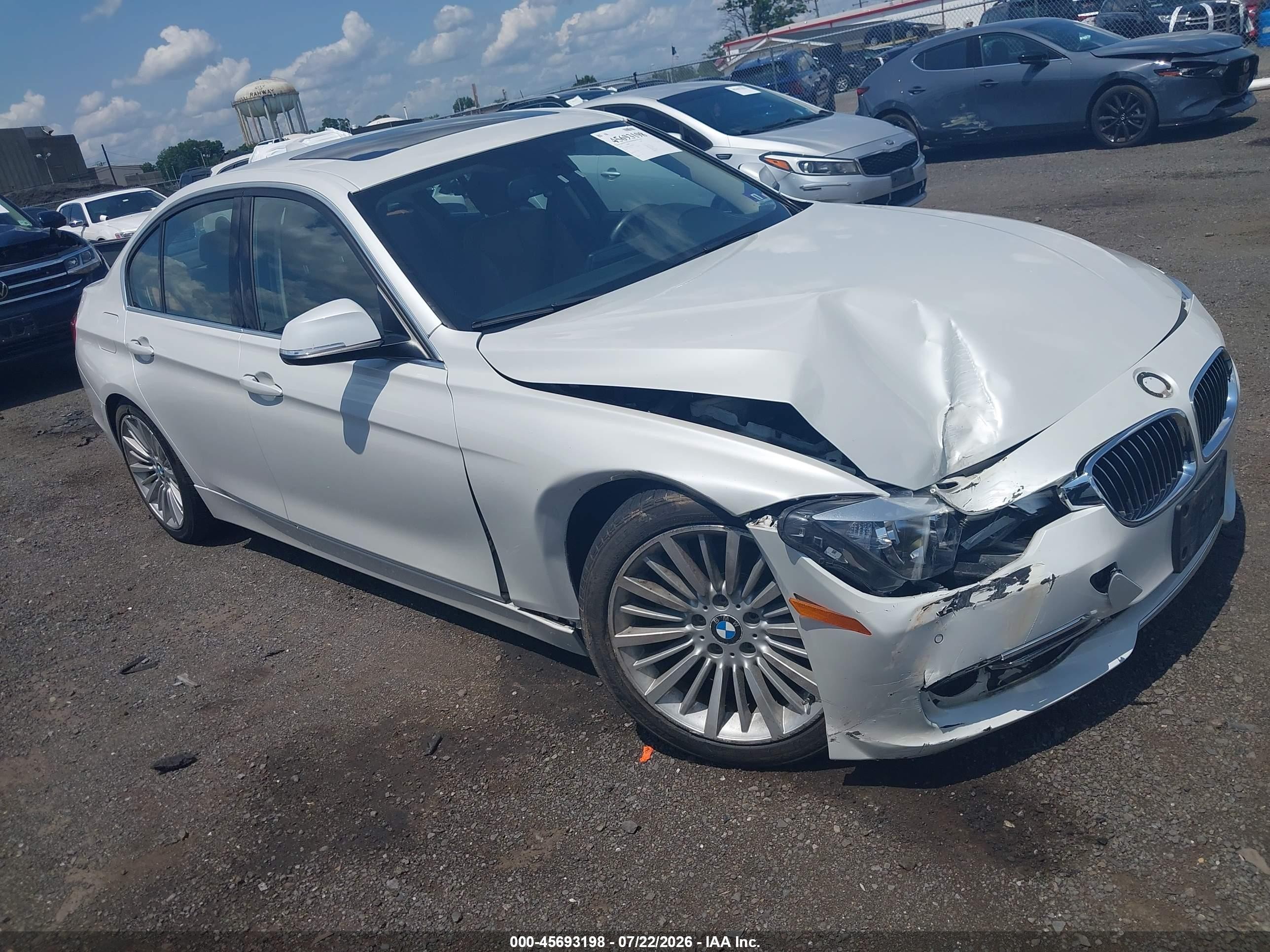 2014 BMW 3 Series 328i xDrive, VIN WBA3B5C59EP540681 — Front end
