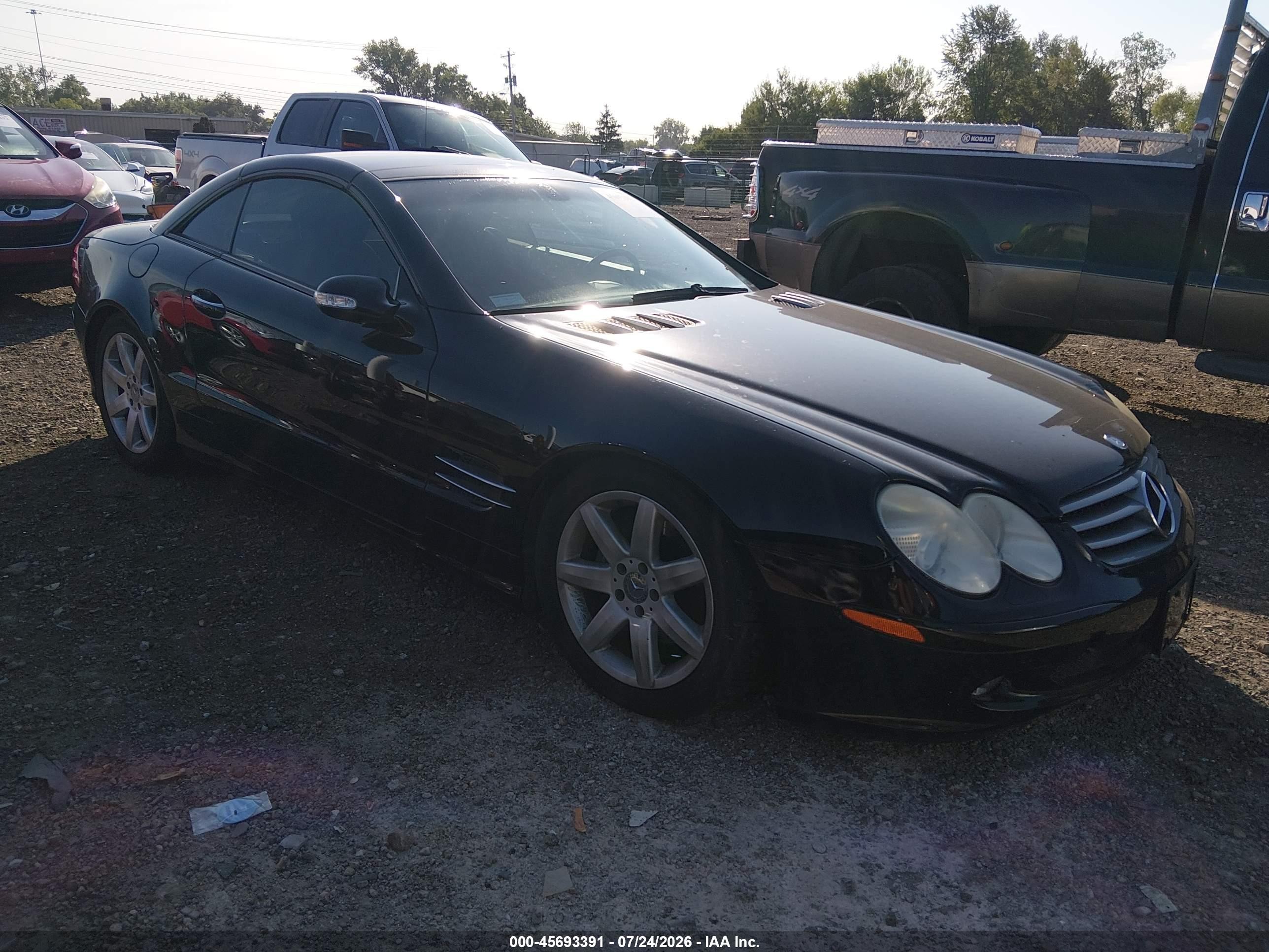 2003 Mercedes-Benz SL 500, VIN WDBSK75F13F059017 — Undercarriage