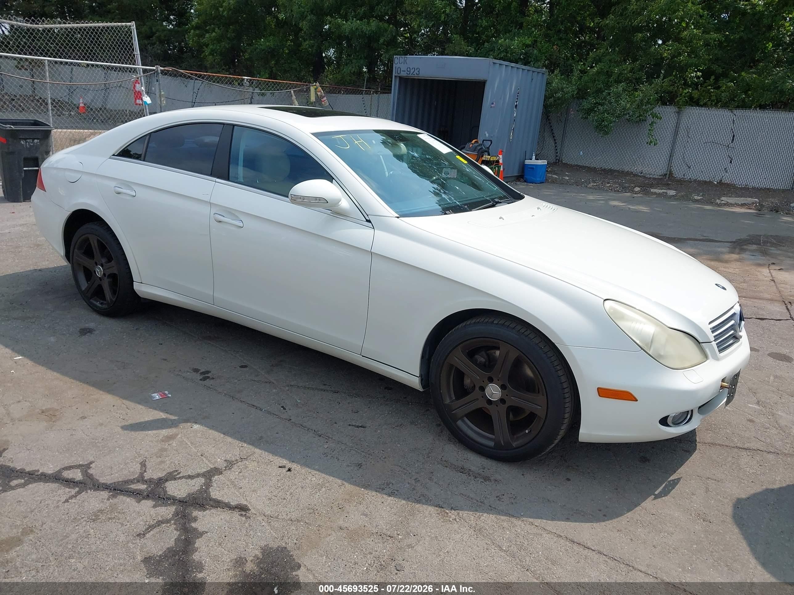 2006 Mercedes-Benz CLS 500, VIN WDDDJ75XX6A018978 — Вода / потоп