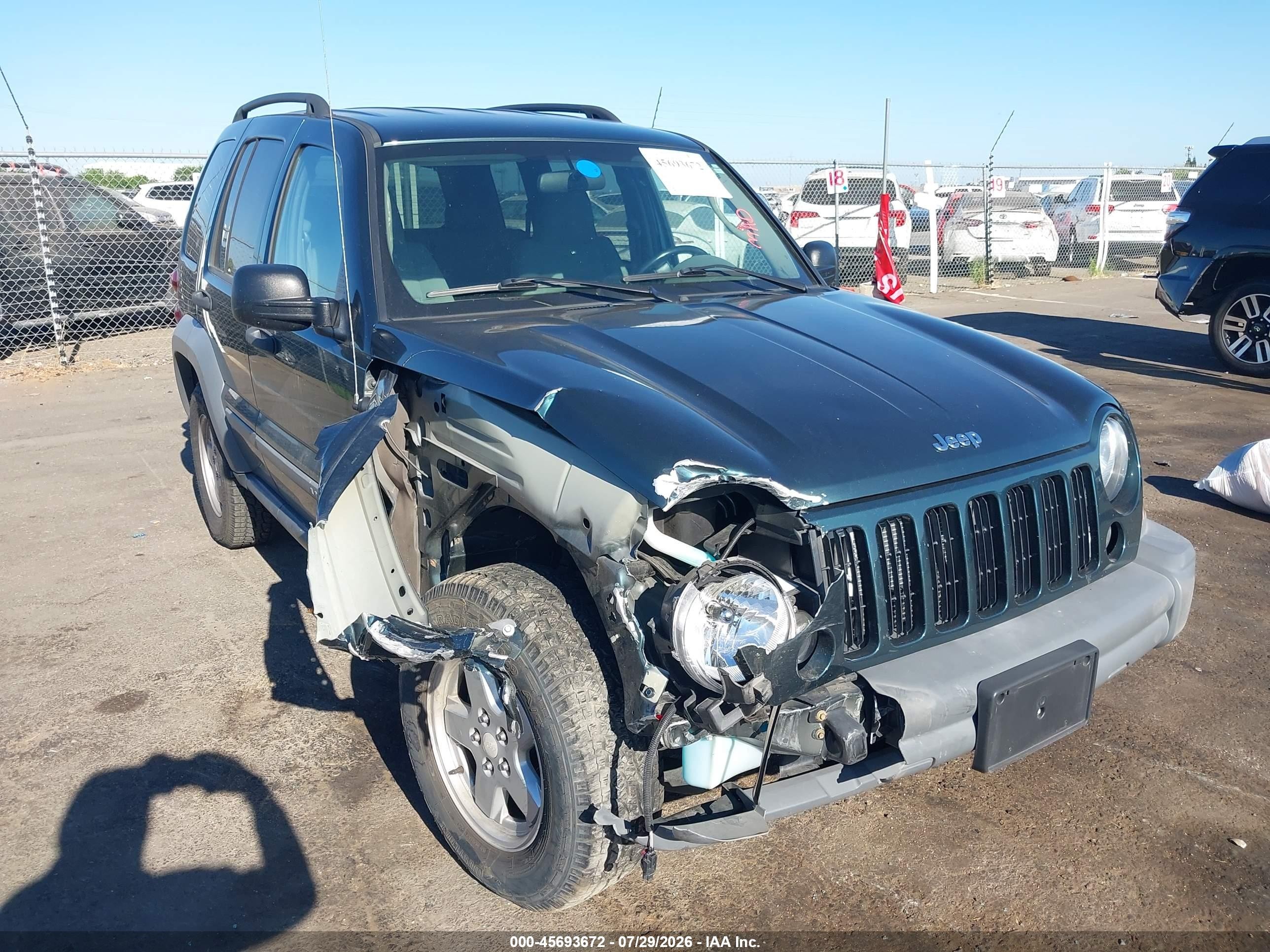 2006 Jeep Liberty Sport, VIN 1J4GL48K06W125762 — Front end