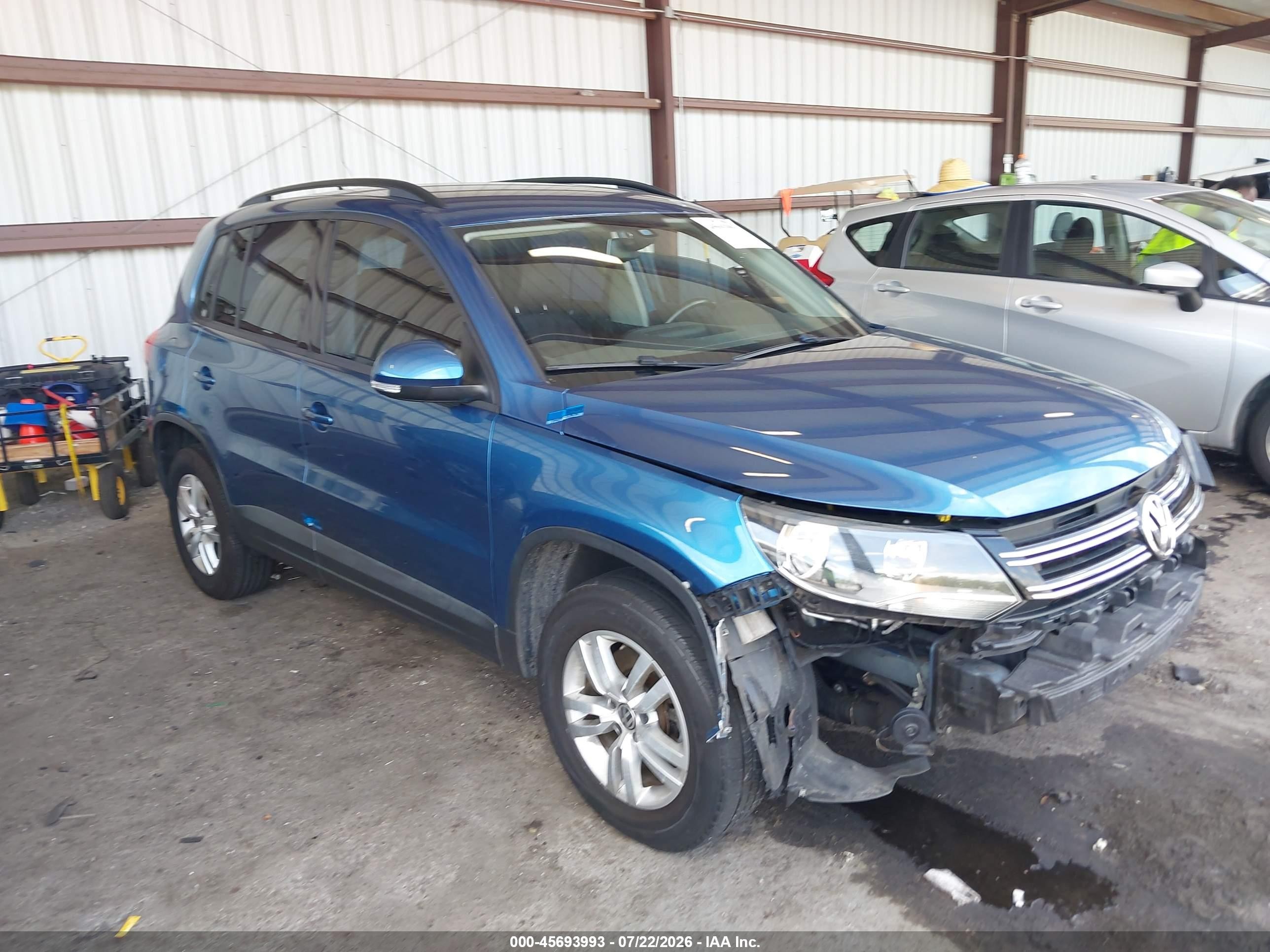 2017 Volkswagen Tiguan S, VIN WVGAV7AX3HW510969 — По всему кузову