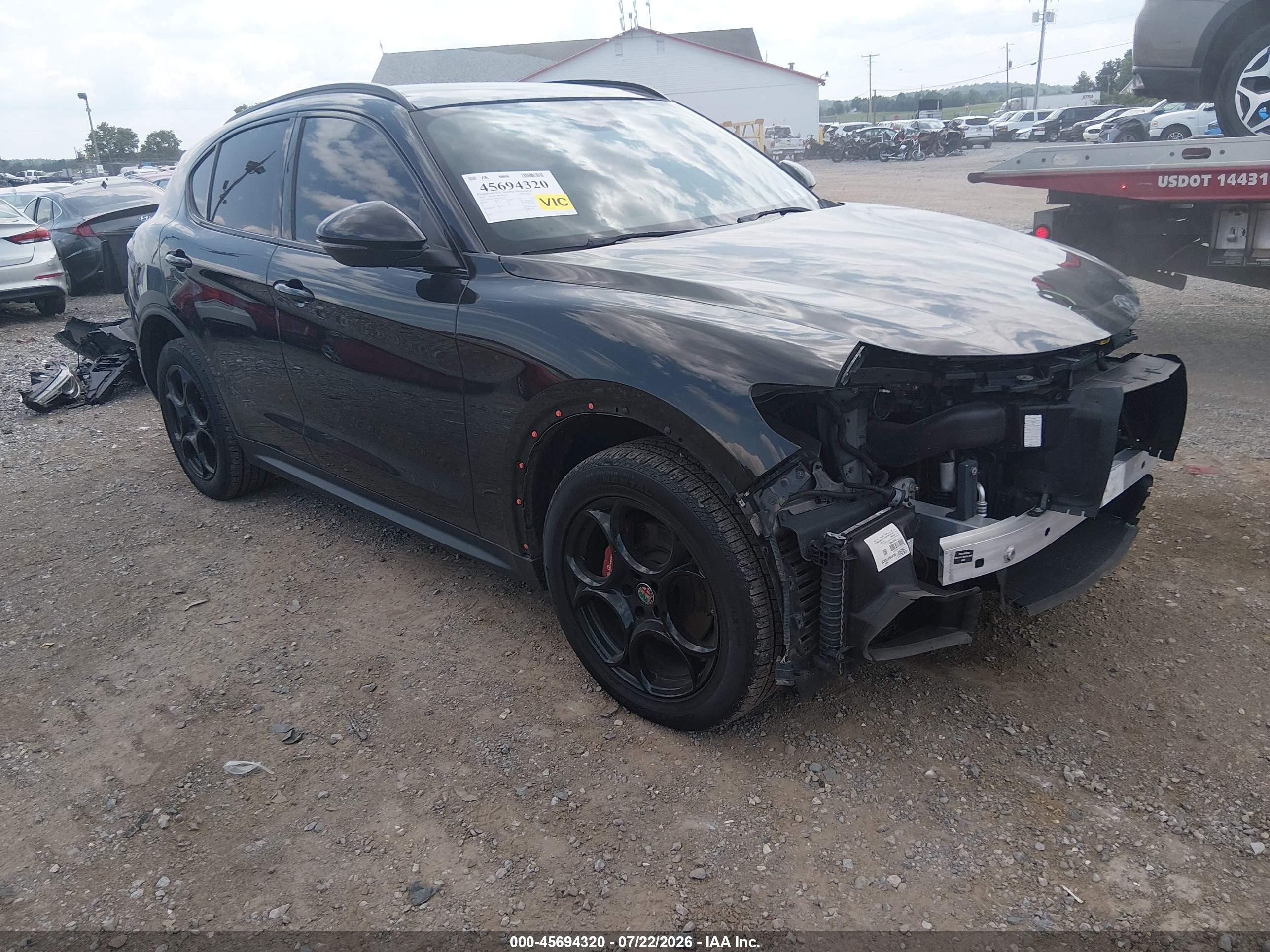 2018 Alfa Romeo Stelvio Ti Sport, VIN ZASFAKNN8J7B95398 — Front end