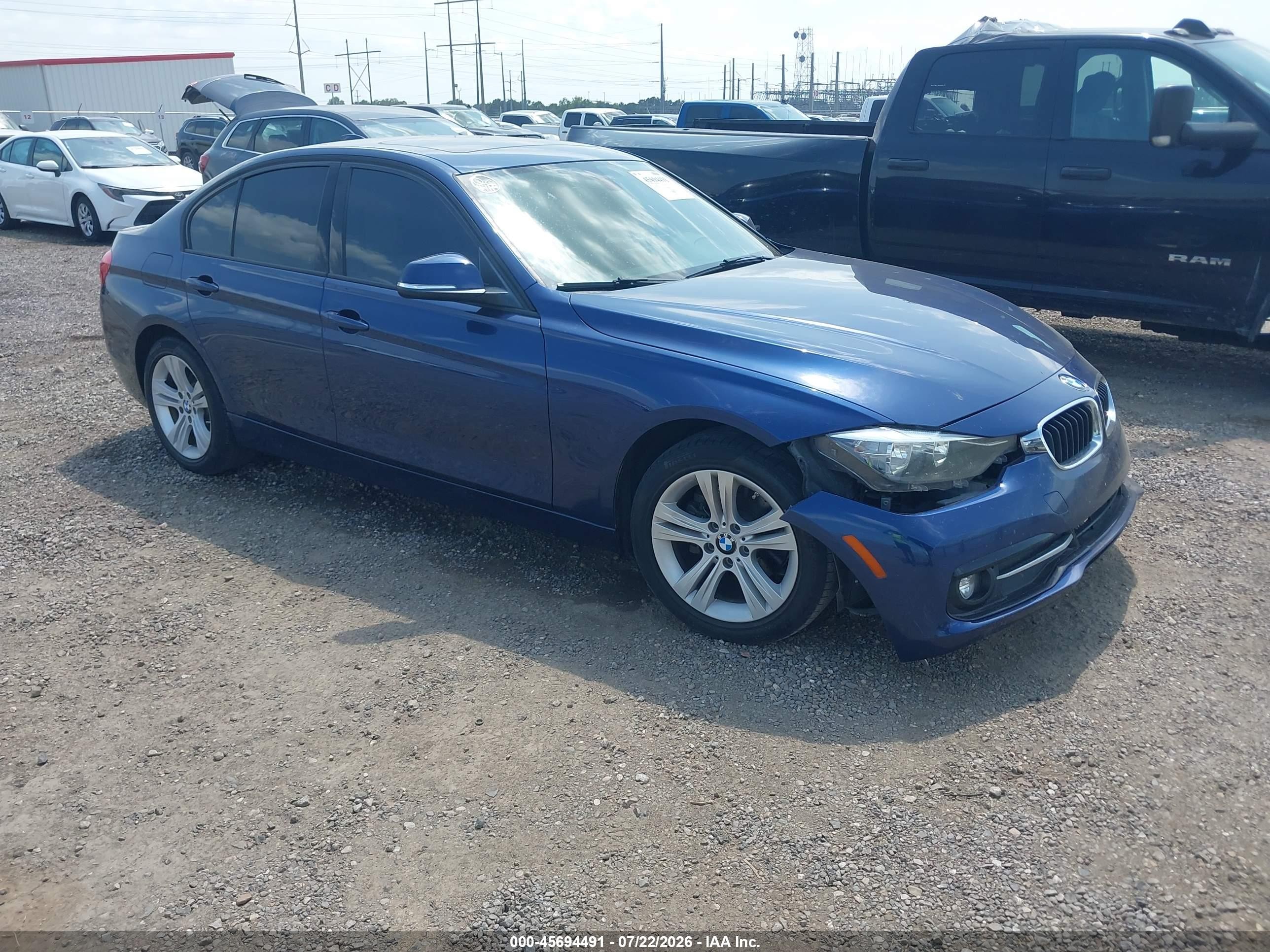 2016 BMW 3 Series 328i, VIN WBA8E9C54GK603433 — Front end