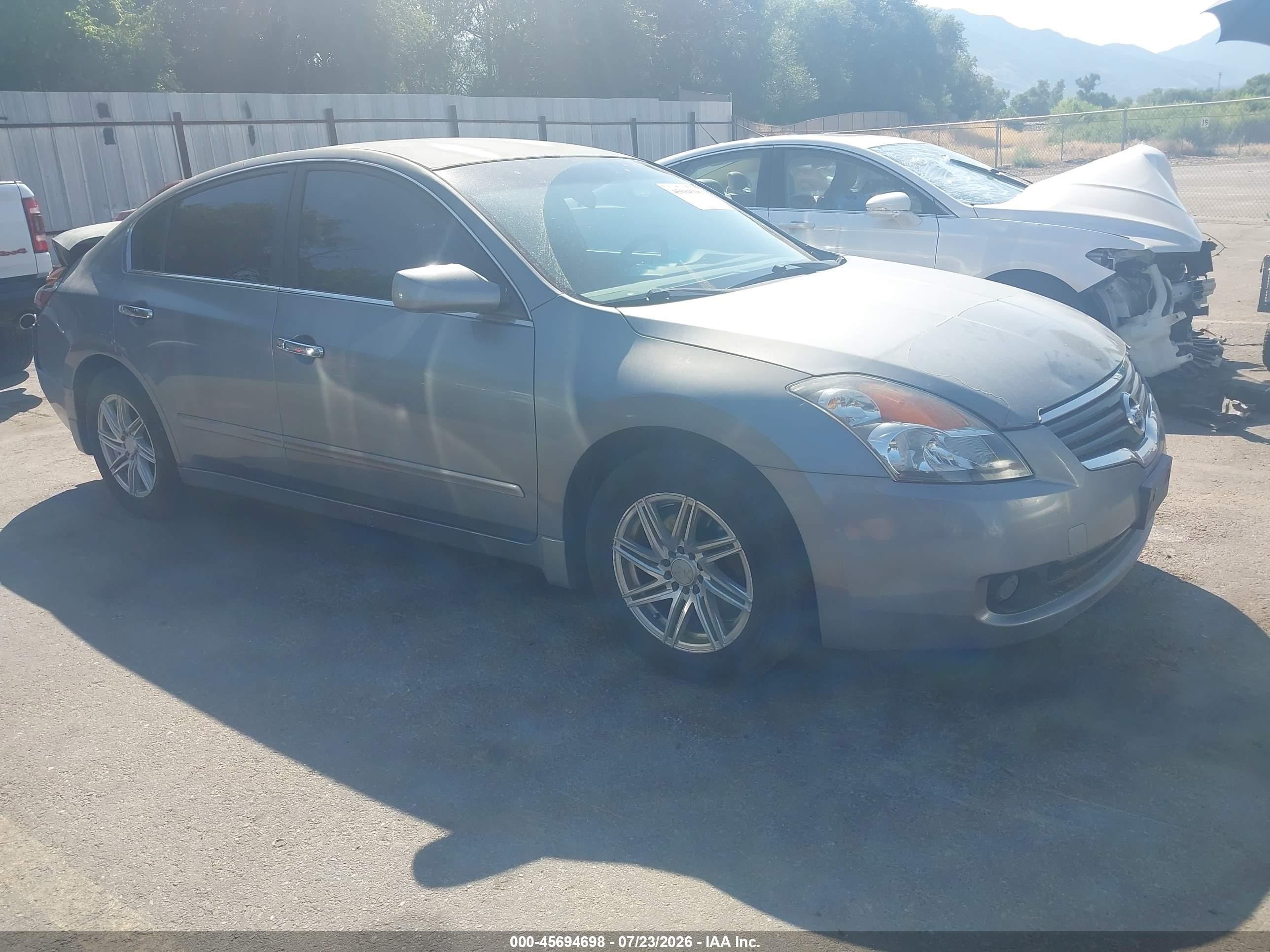 2008 Nissan Altima SL, VIN 1N4AL21E58N528249 — Rear end