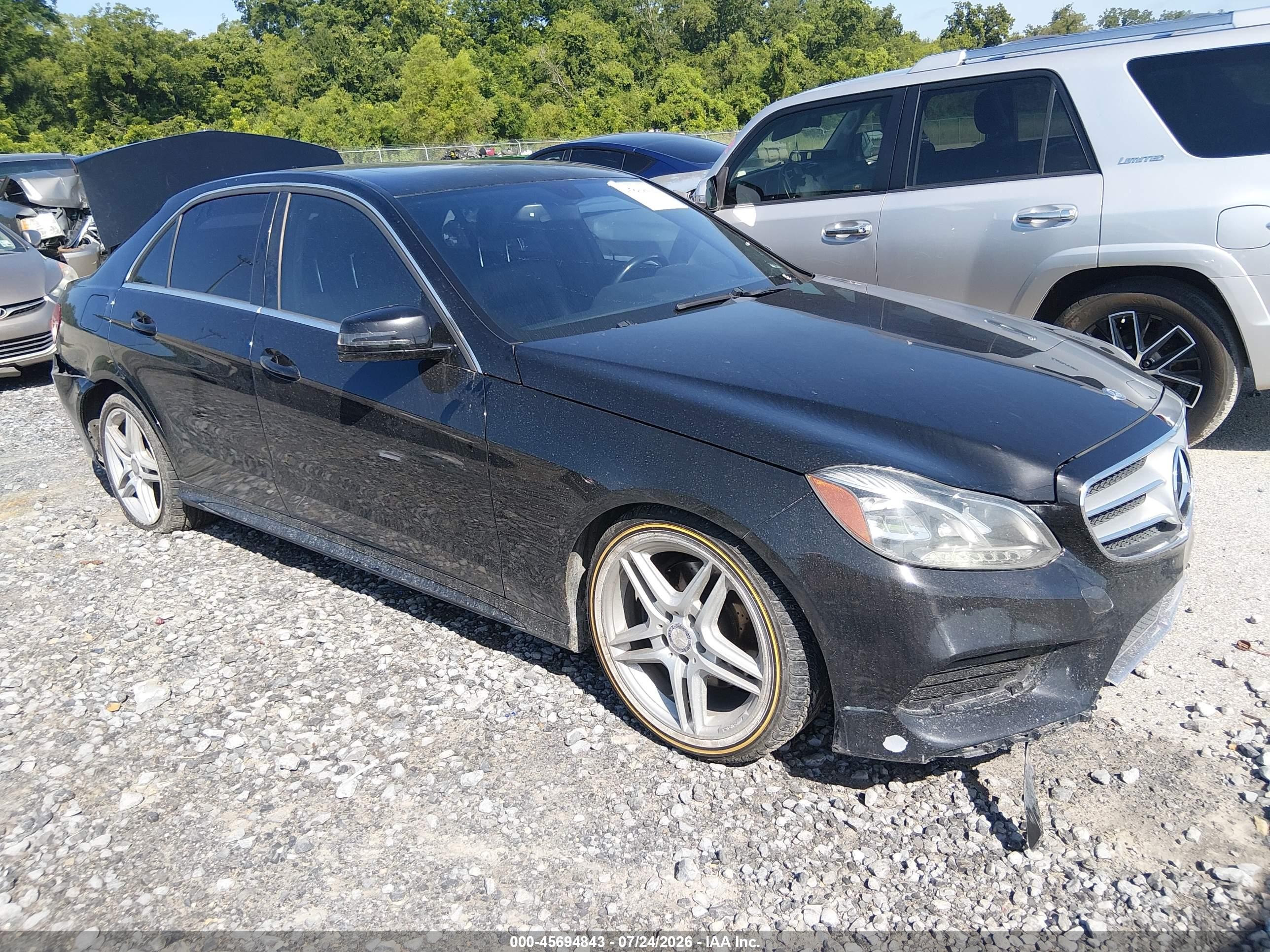 2014 Mercedes-Benz E 350 Sport, VIN WDDHF5KBXEA814368 — Зад
