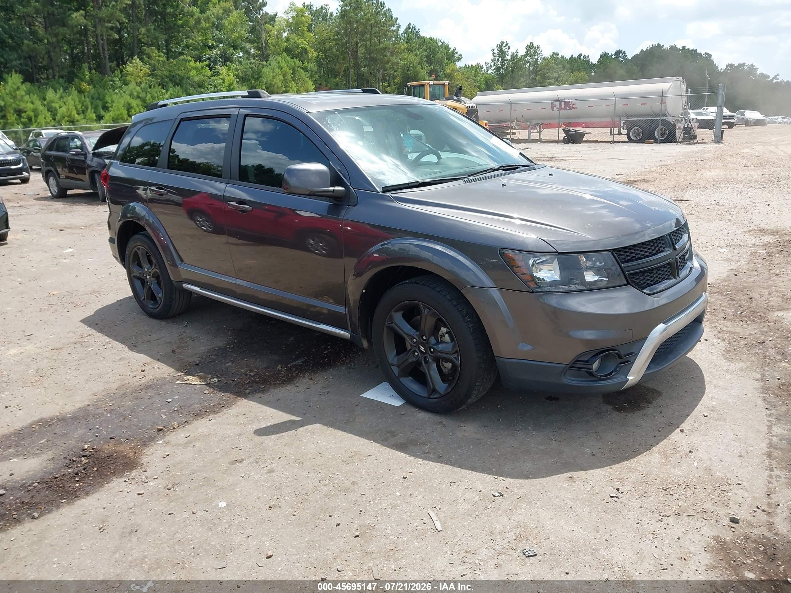 2020 Dodge Journey Crossroad, VIN 3C4PDCGB0LT193575 — Not stated