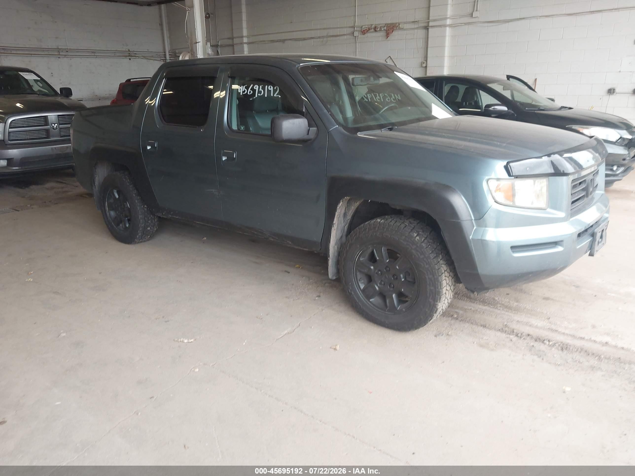 2006 Honda Ridgeline RTL, VIN 2HJYK16556H504436 — Normal wear