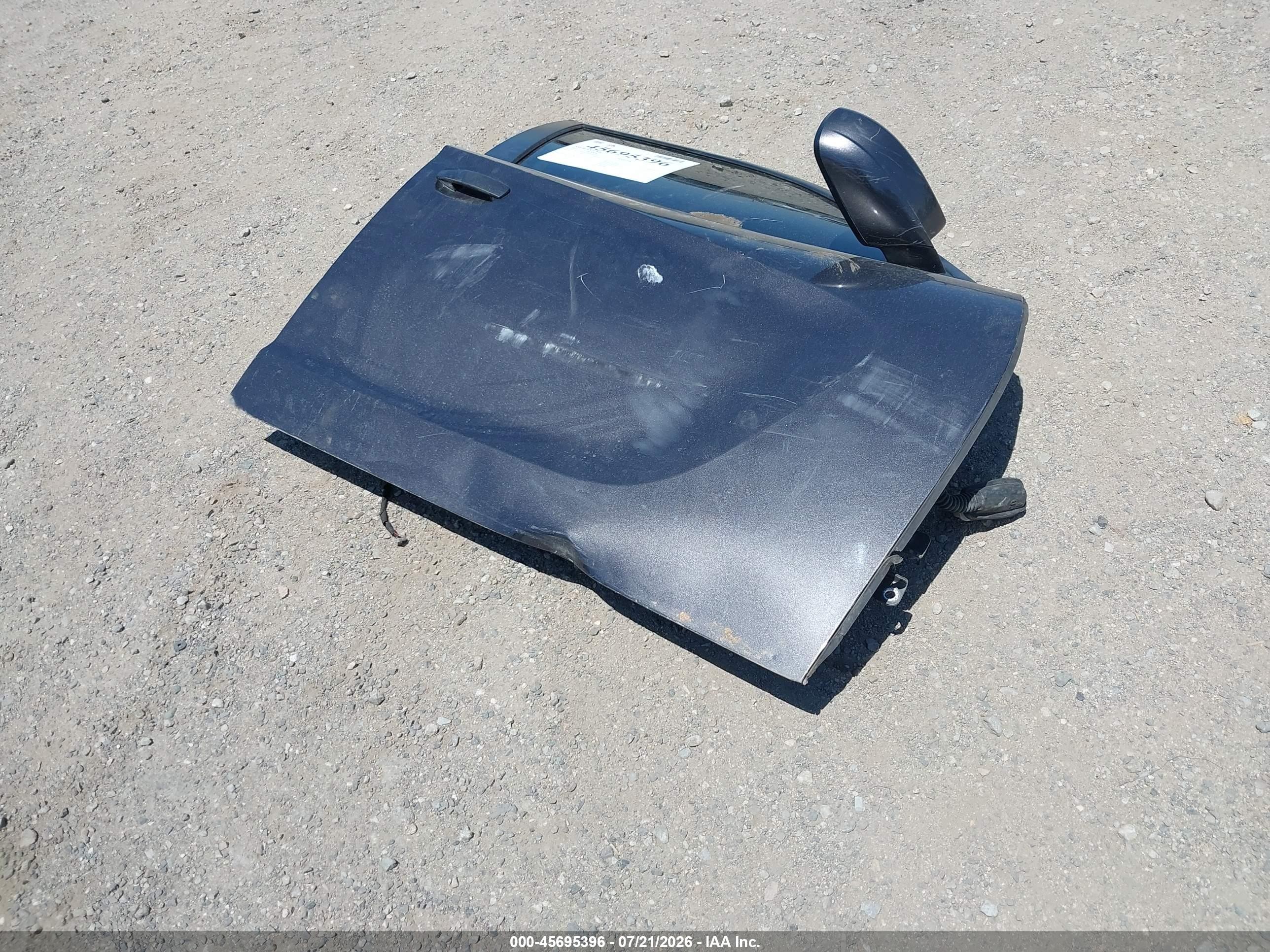 2017 Dodge Charger SXT, VIN 2C3CDXHG1HH546149 — Stripped