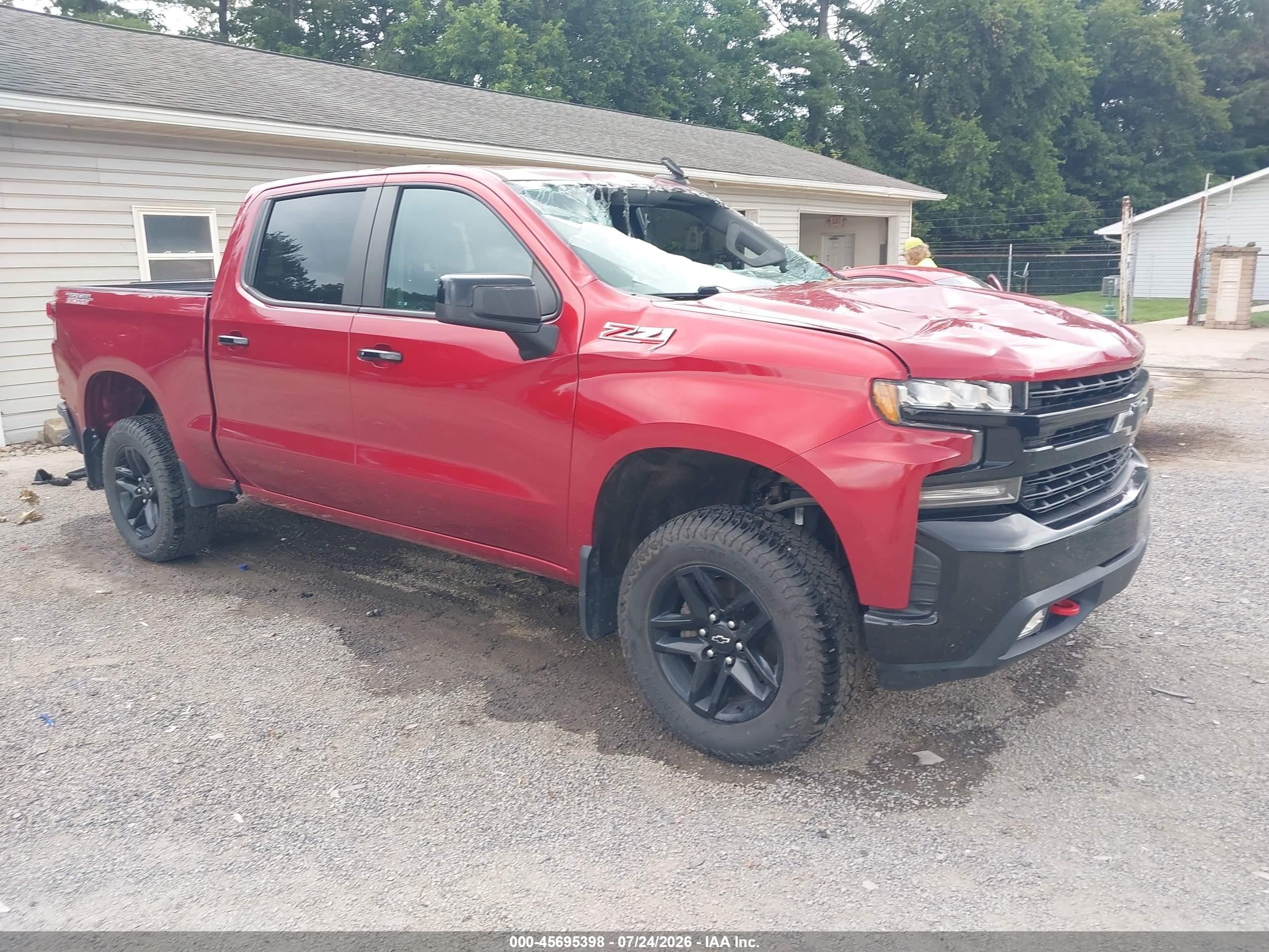 2021 Chevrolet Silverado 1500 LT Trail Boss, VIN 1GCPYFED8MZ195319 — Стихия