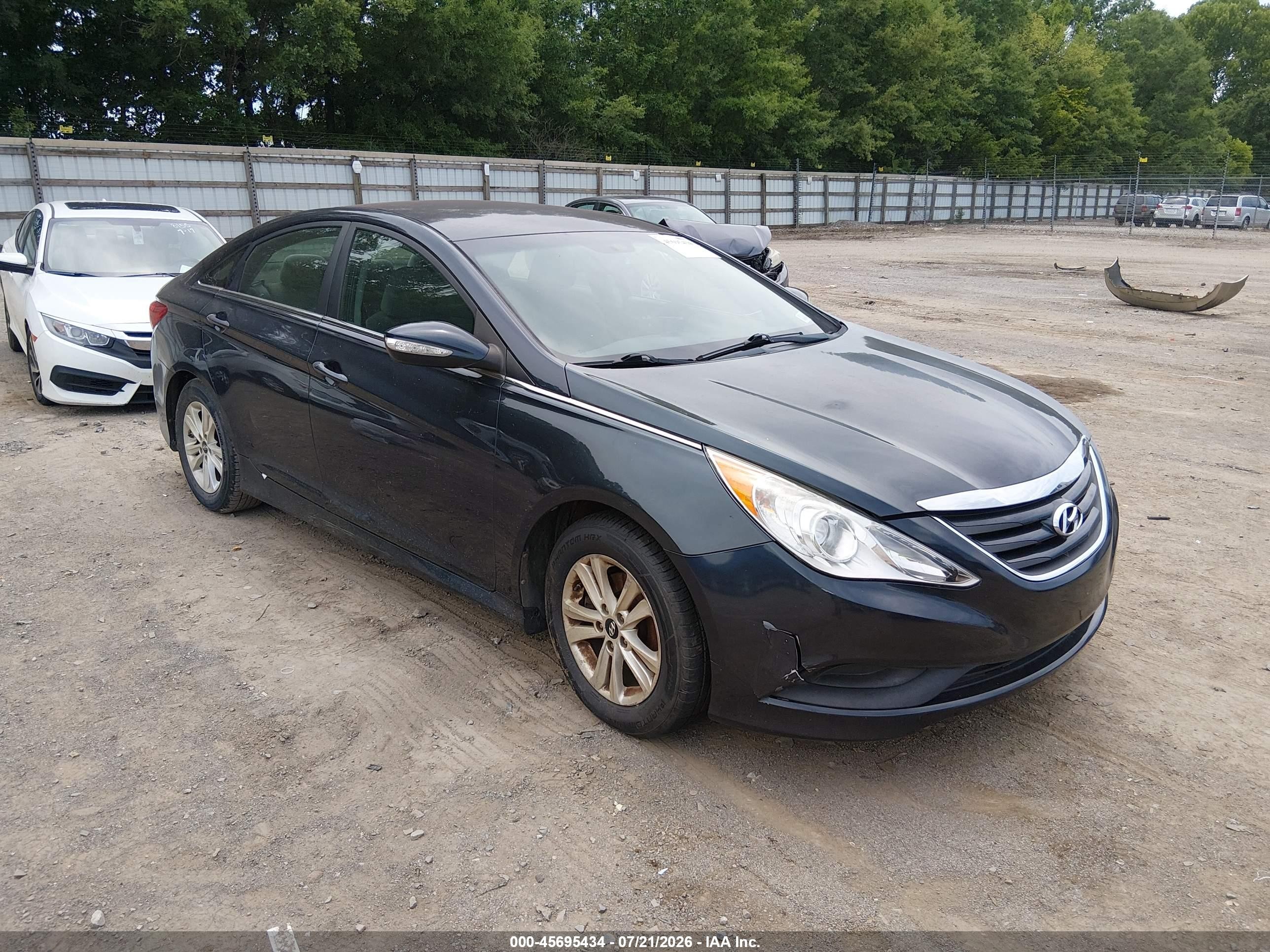 2014 Hyundai Sonata GLS, VIN 5NPEB4AC9EH935768 — Normal wear
