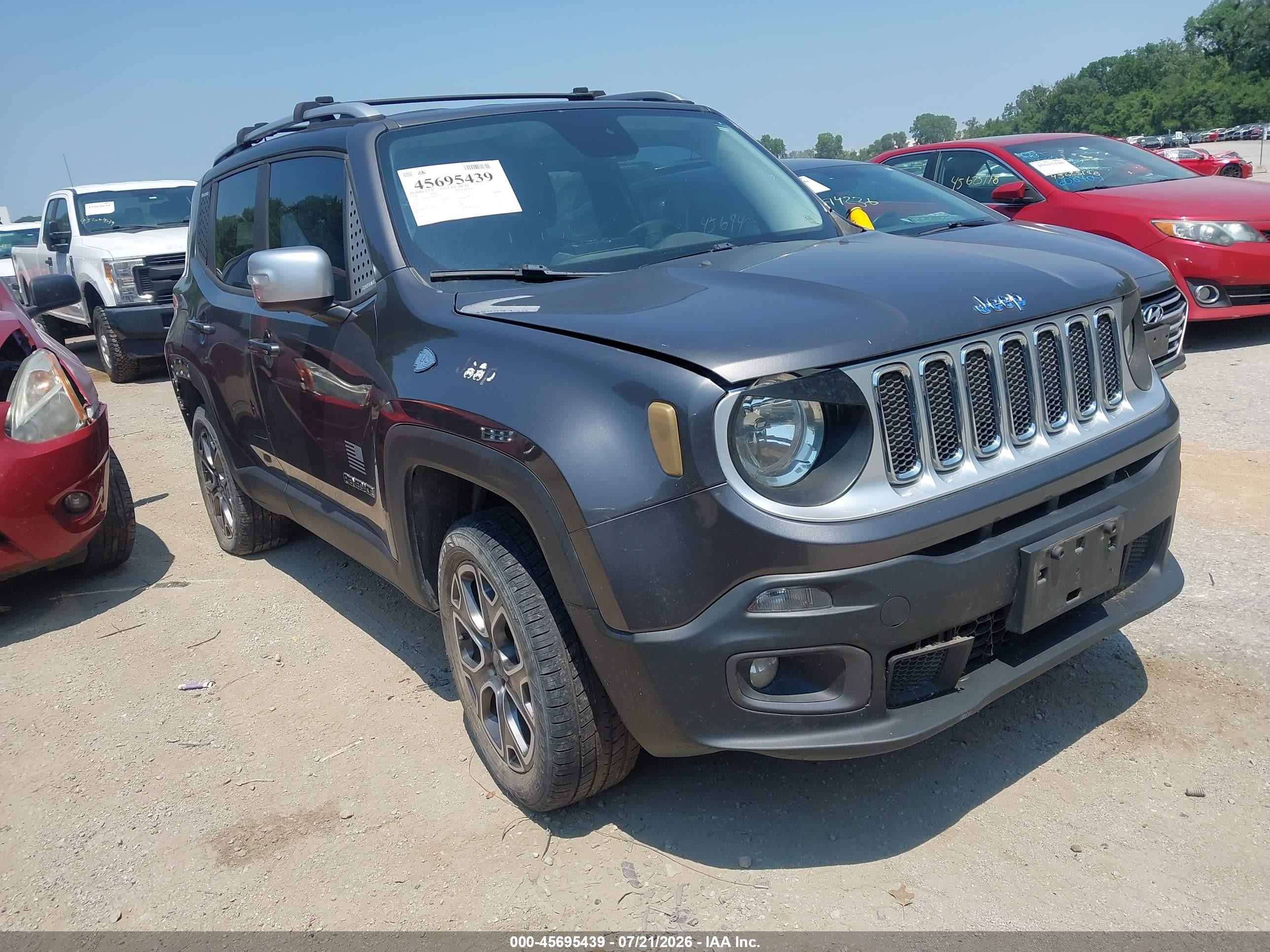2016 Jeep Renegade Limited, VIN ZACCJBDT6GPD22432 — Normal wear