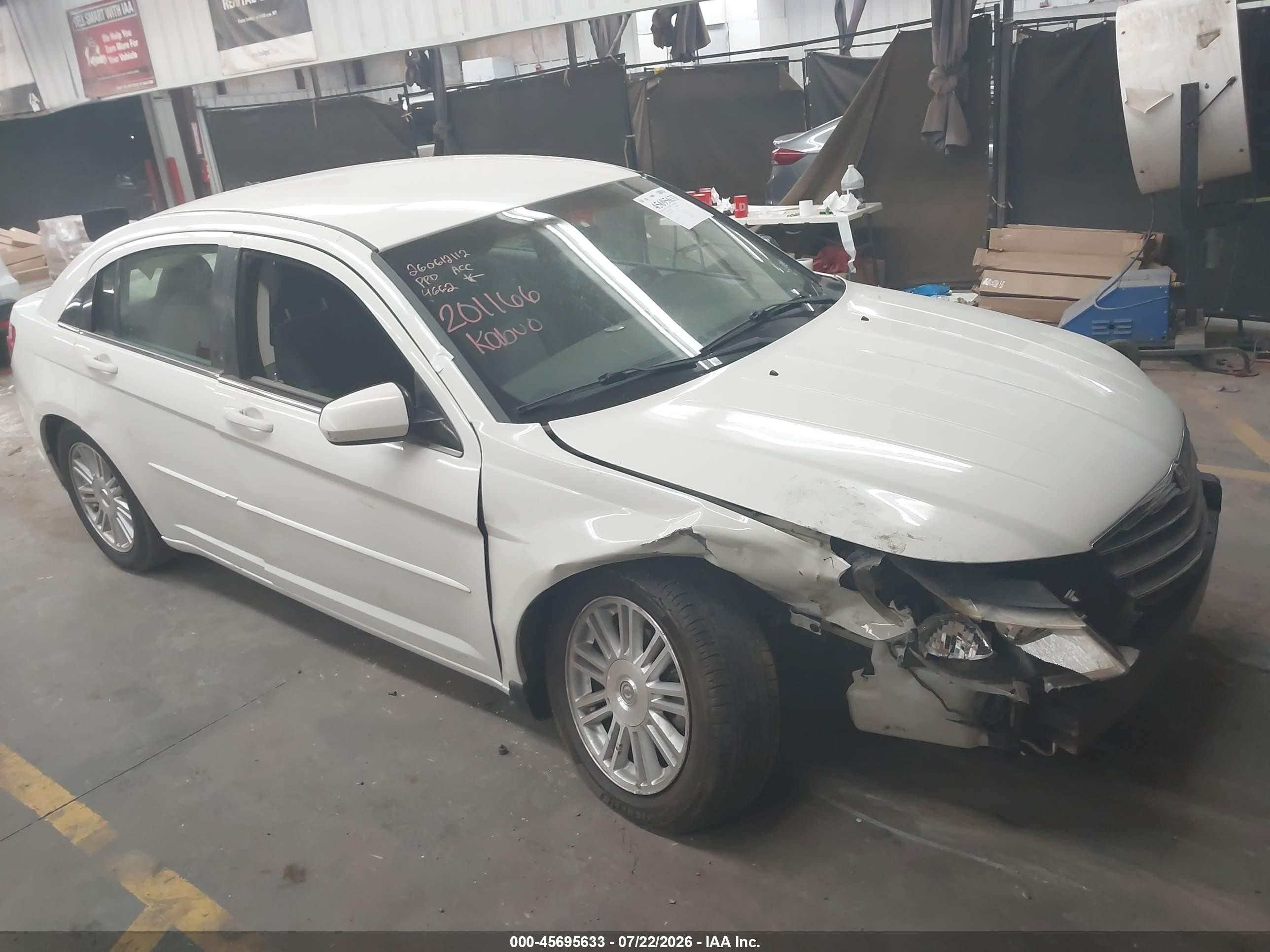2008 Chrysler Sebring Touring, VIN 1C3LC56R18N264662 — Перед