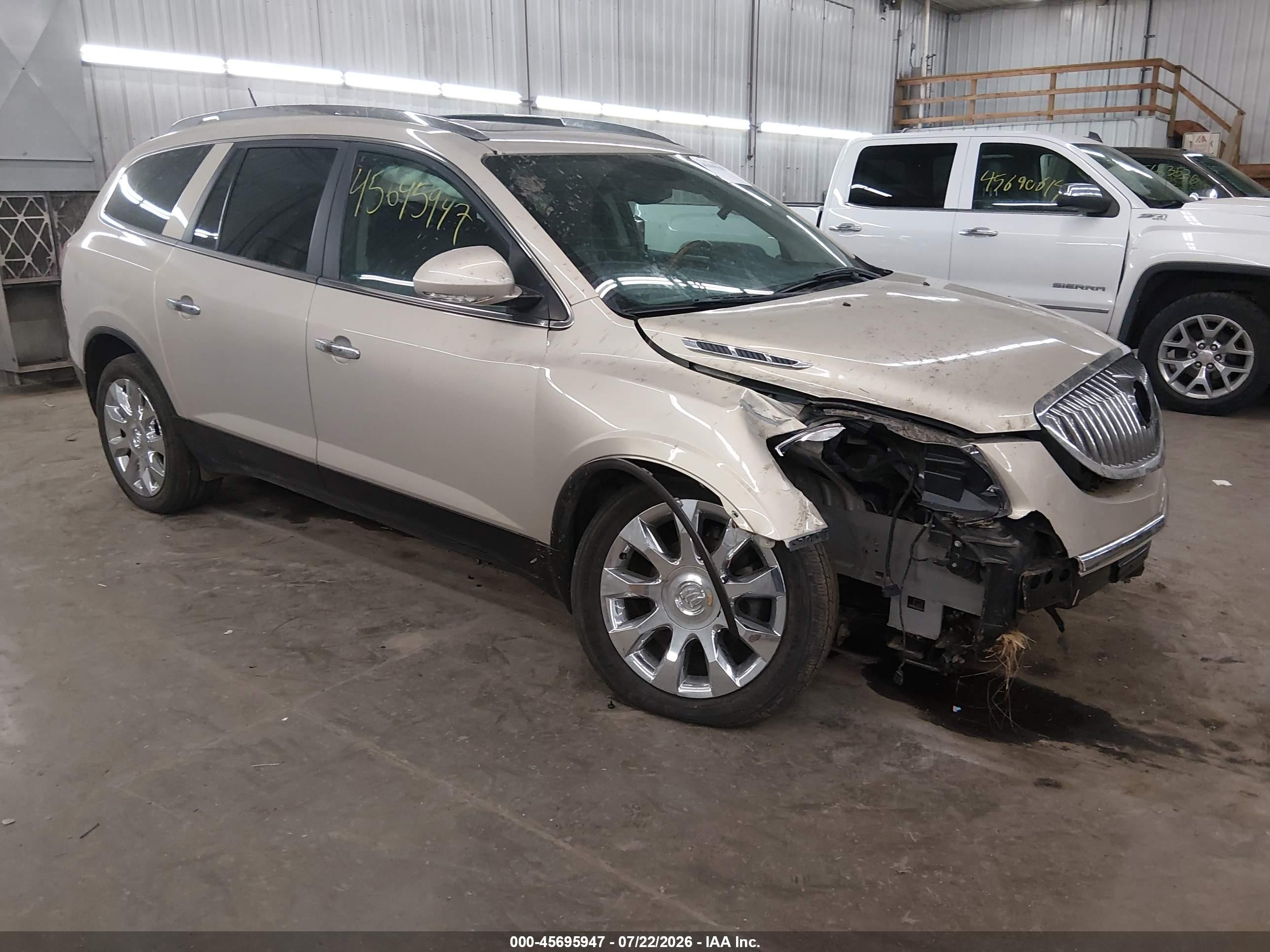 2012 Buick Enclave Premium, VIN 5GAKVDEDXCJ122930 — Front end