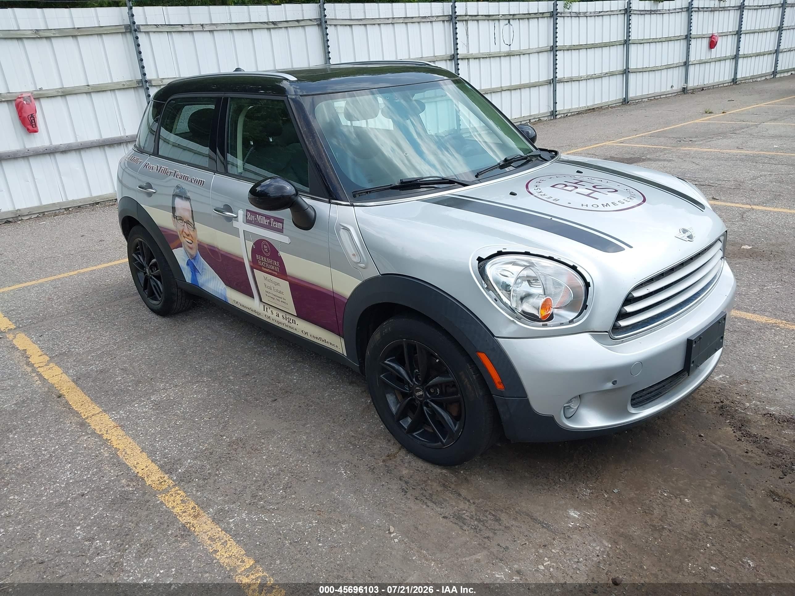 2012 MINI Countryman, VIN WMWZB3C57CWM06608 — Normal wear