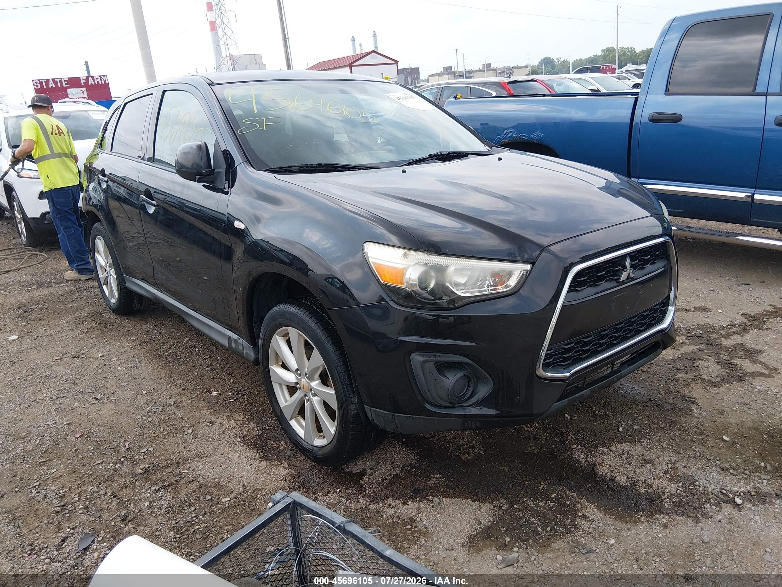 2013 Mitsubishi Outlander ES, VIN 4A4AP3AU0DE011150 — Rear end