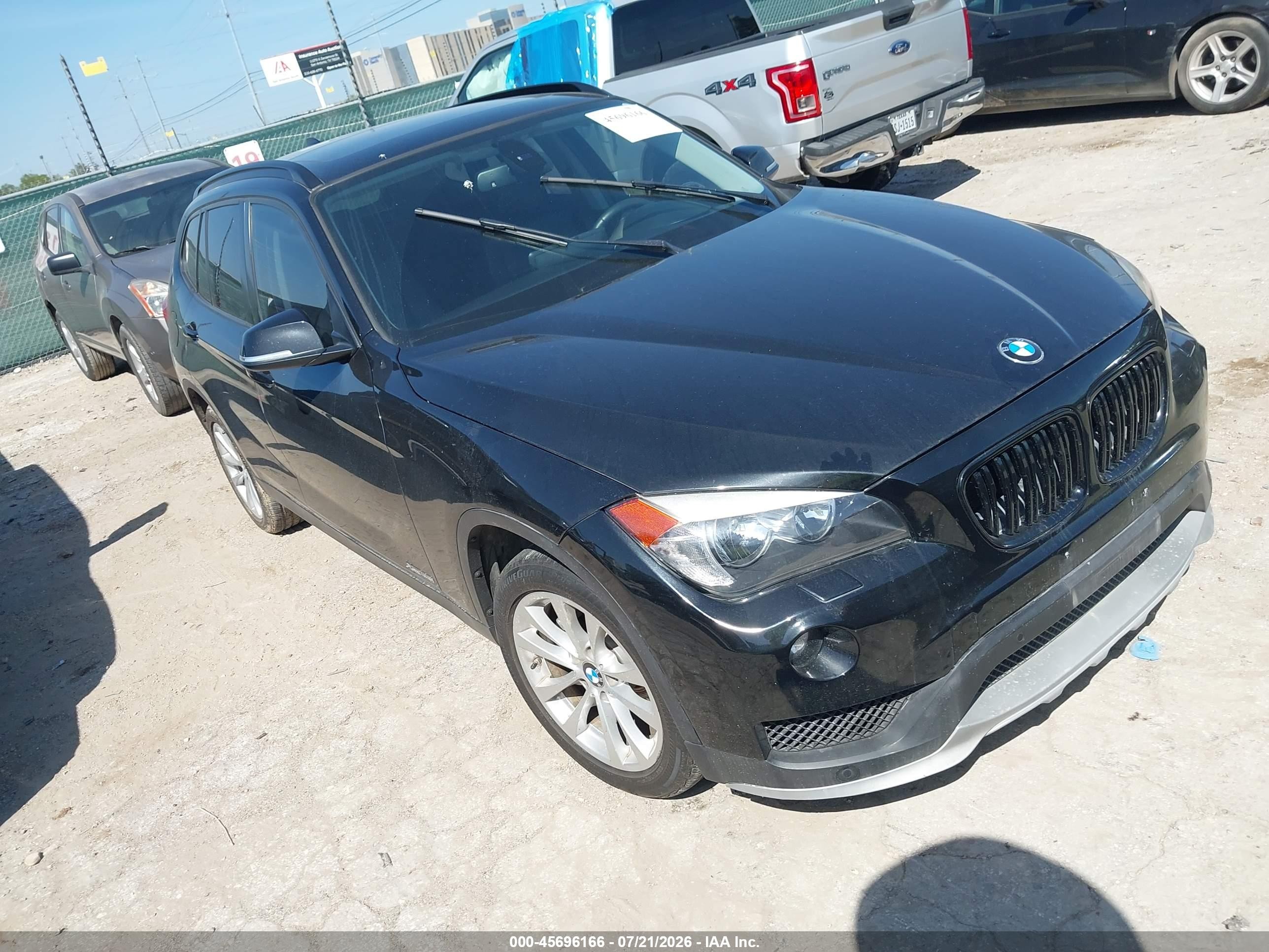 2015 BMW X1 xDrive28i, VIN WBAVL1C53FVY28028 — Normal wear