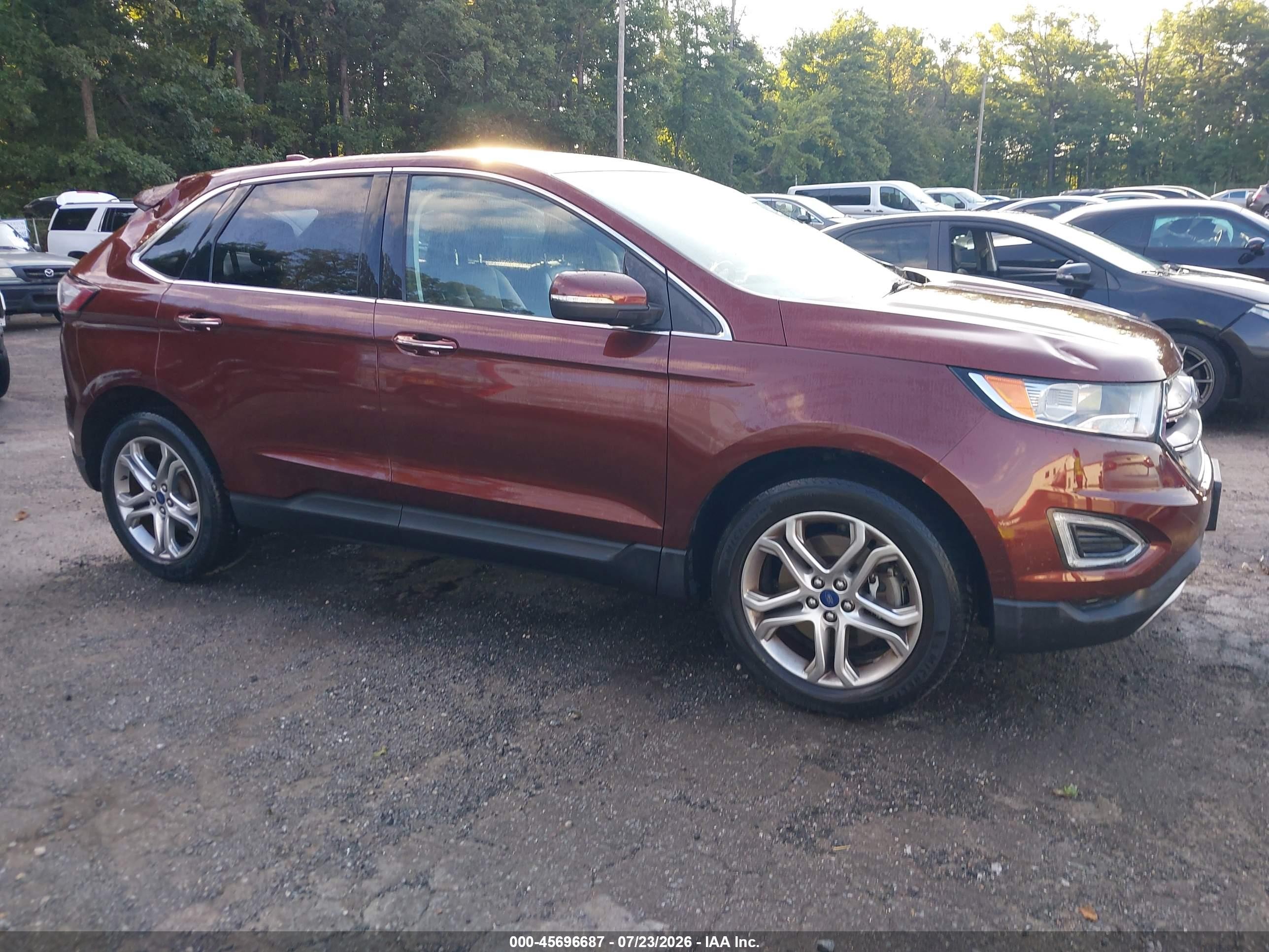 2015 Ford Edge Titanium, VIN 2FMTK3K85FBB89663 — Бок