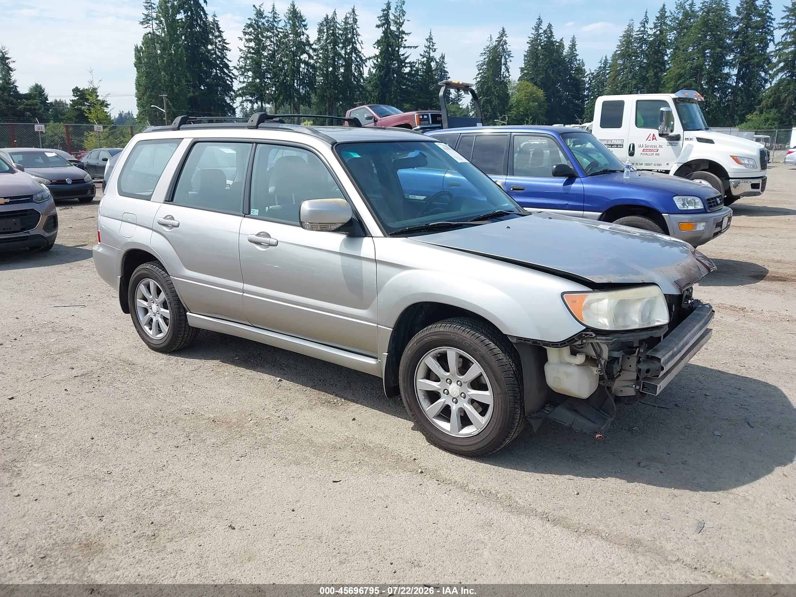 2007 Subaru Forester X, VIN JF1SG65627H740929 — Перед