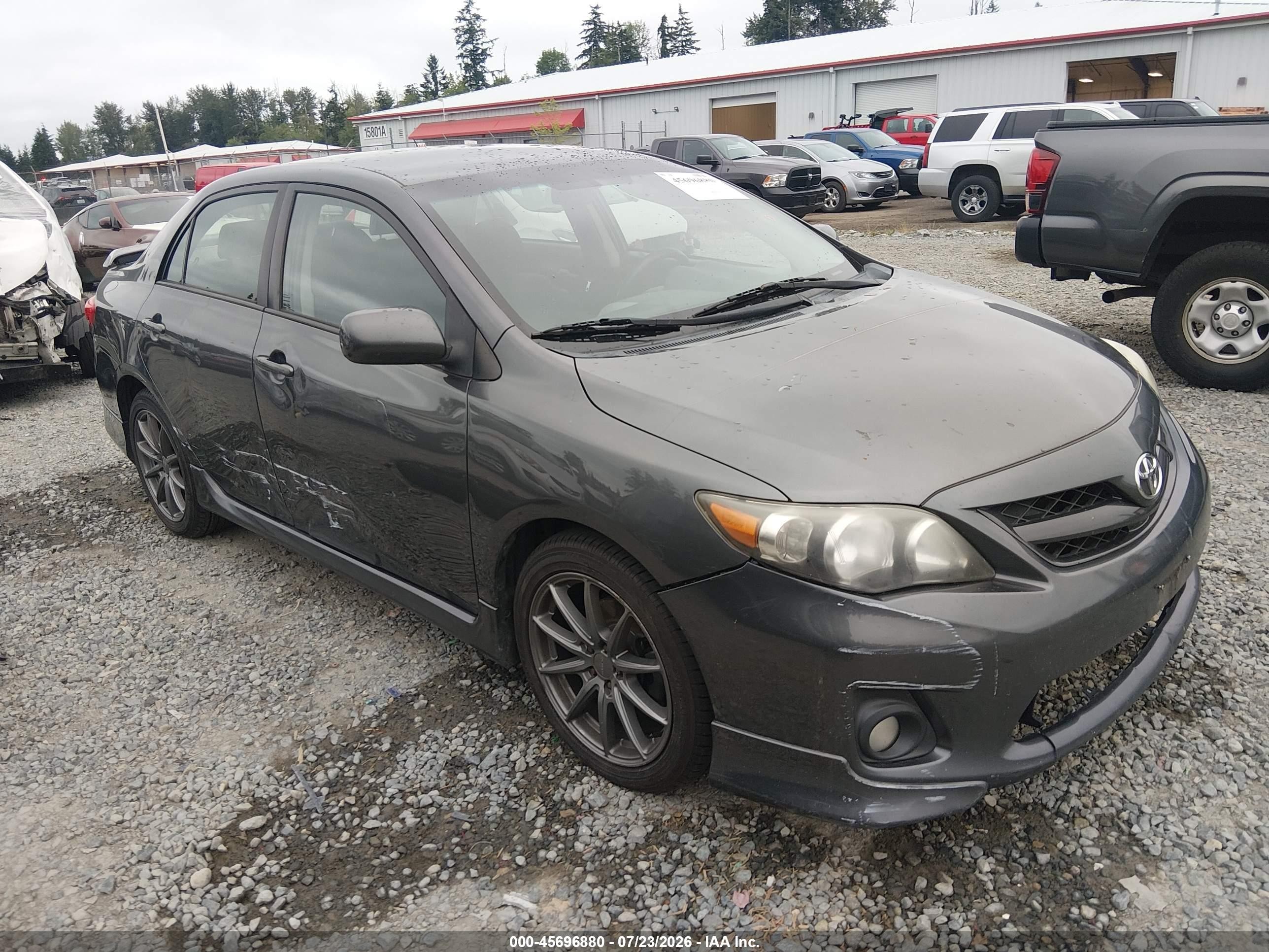 2011 Toyota Corolla LE, VIN 2T1BU4EE9BC582908 — Side