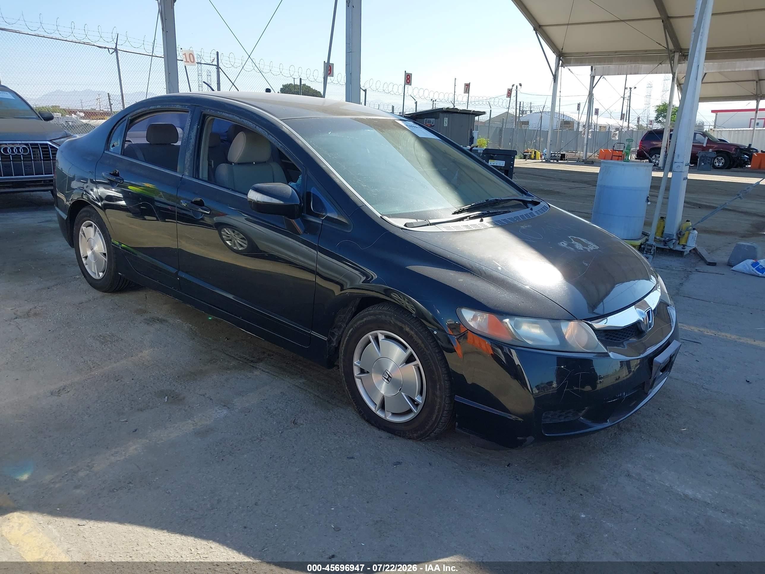 2009 Honda Civic, VIN JHMFA36299S013024 — Vandalism