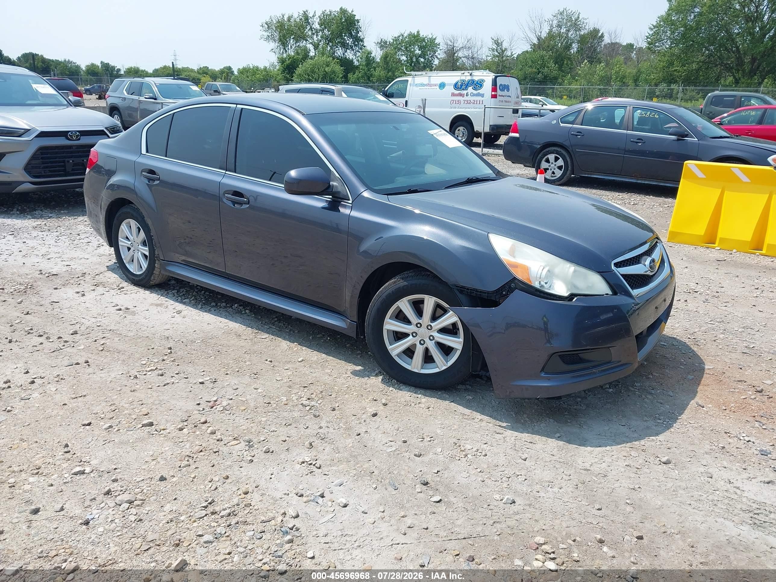 2011 Subaru Legacy Premium, VIN 4S3BMCC67B3221630 — Перед