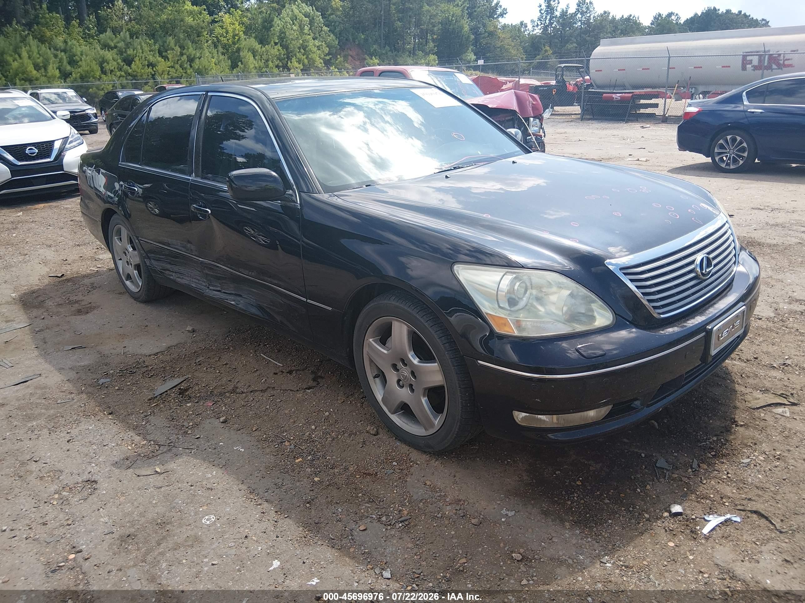 2005 Lexus LS 430, VIN JTHBN36F755019838 — Бок