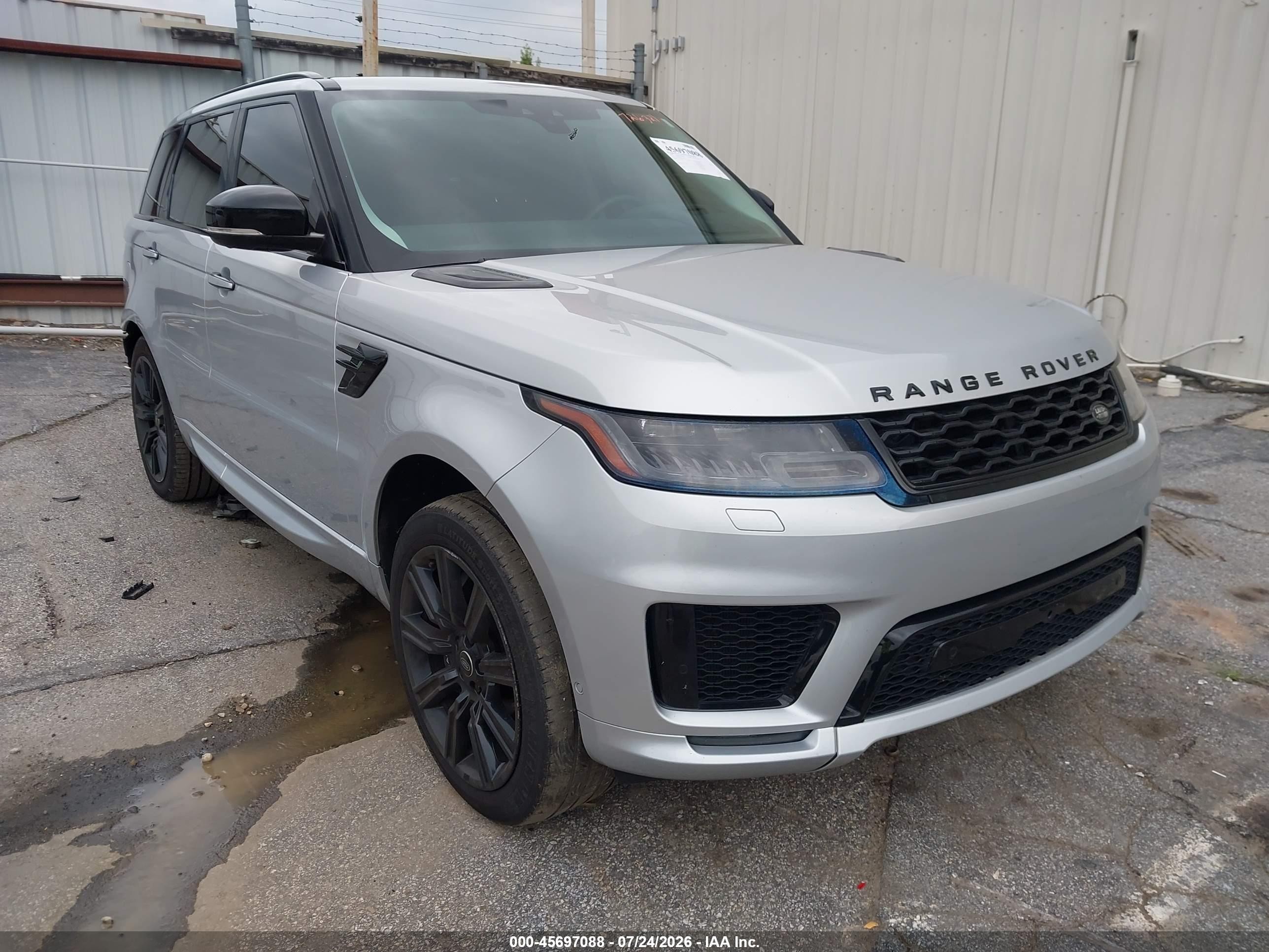 2020 Land Rover Range Rover Sport HST, VIN SALWS2RU3LA726321 — Rear end