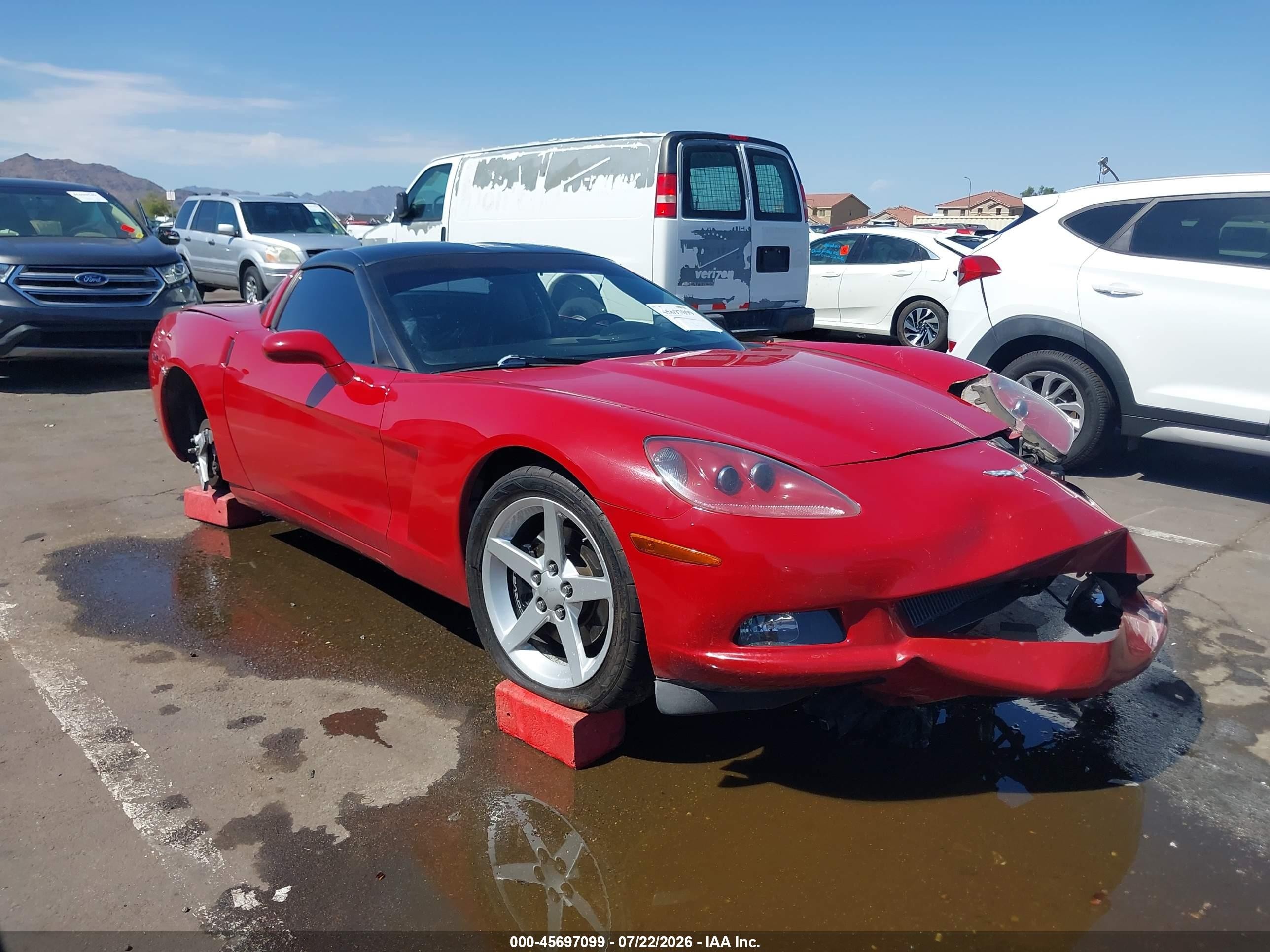 2005 Chevrolet Corvette, VIN 1G1YY24U855102699 — Side