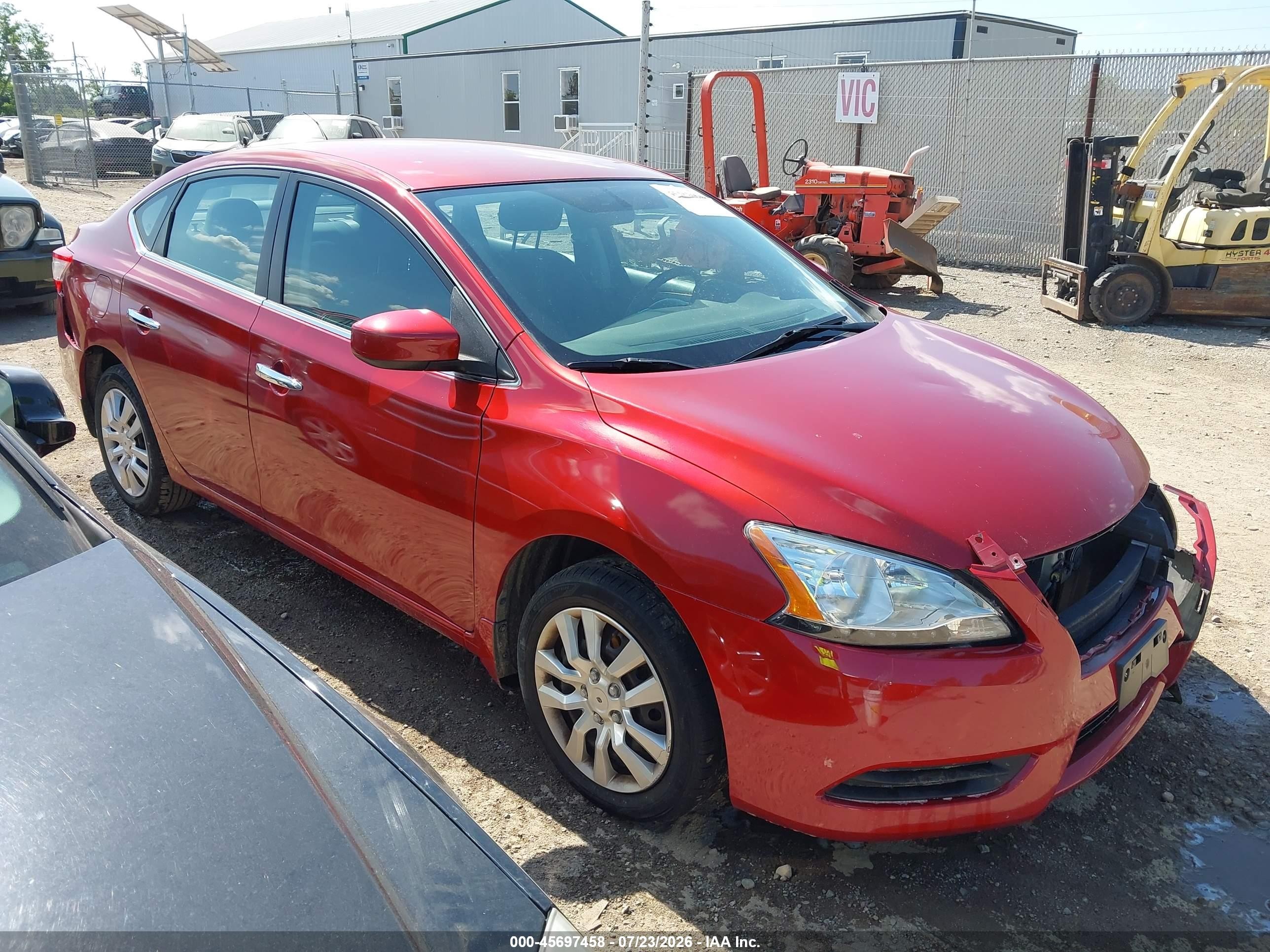 2014 Nissan Sentra S, VIN 3N1AB7AP1EY338574 — Перед