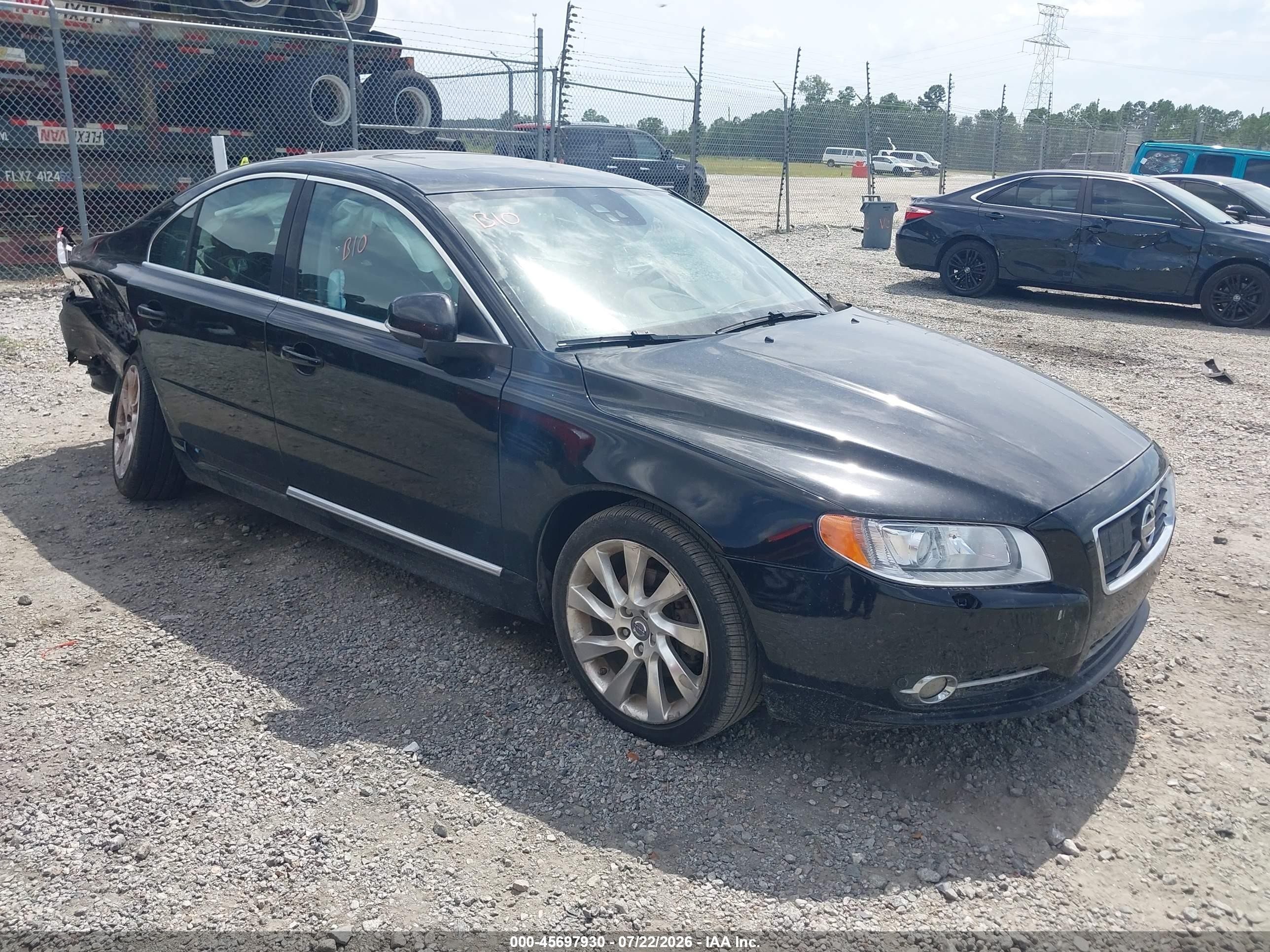 2013 Volvo S80 T6, VIN YV1902AH6D1165830 — Biohazard / chemical