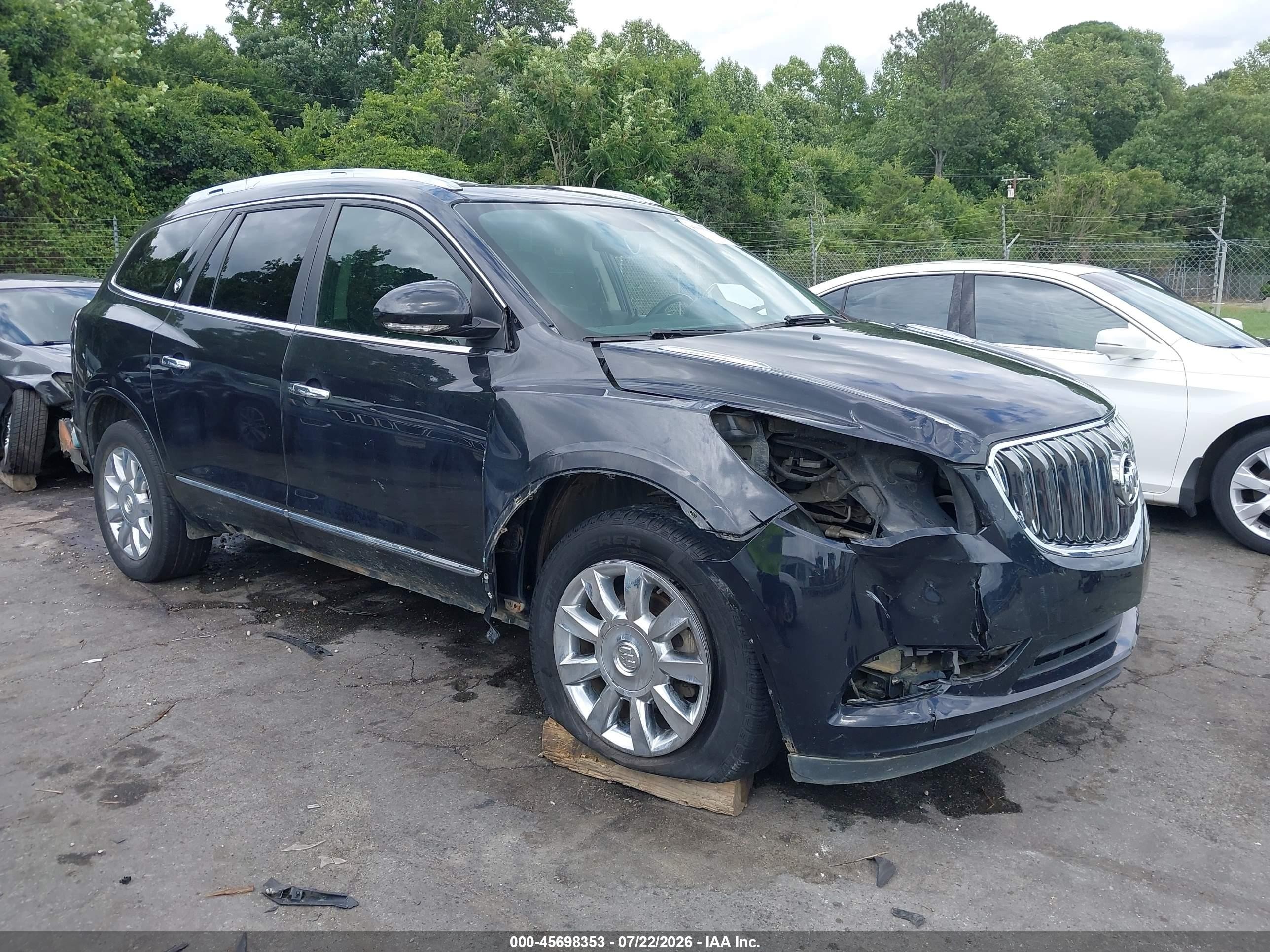2015 Buick Enclave Leather, VIN 5GAKRBKD2FJ190432 — Front end