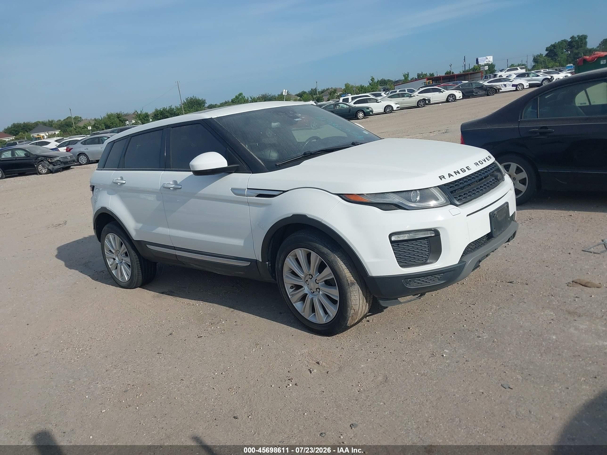 2017 Land Rover Range Rover Evoque HSE, VIN SALVR2BG8HH218873 — Normal wear