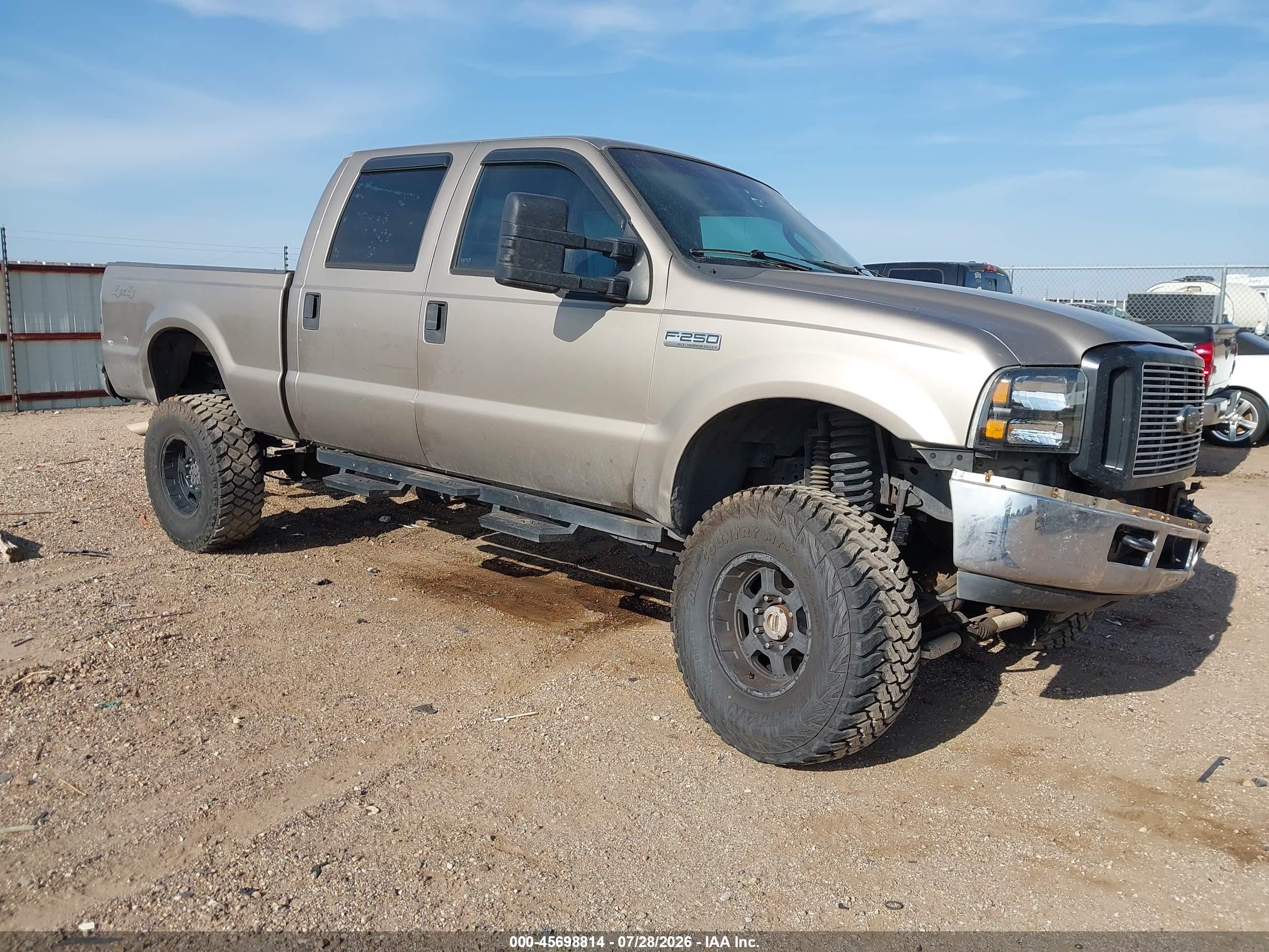 2006 Ford F-250 XL, VIN 1FTSW21586EB02056 — Front end