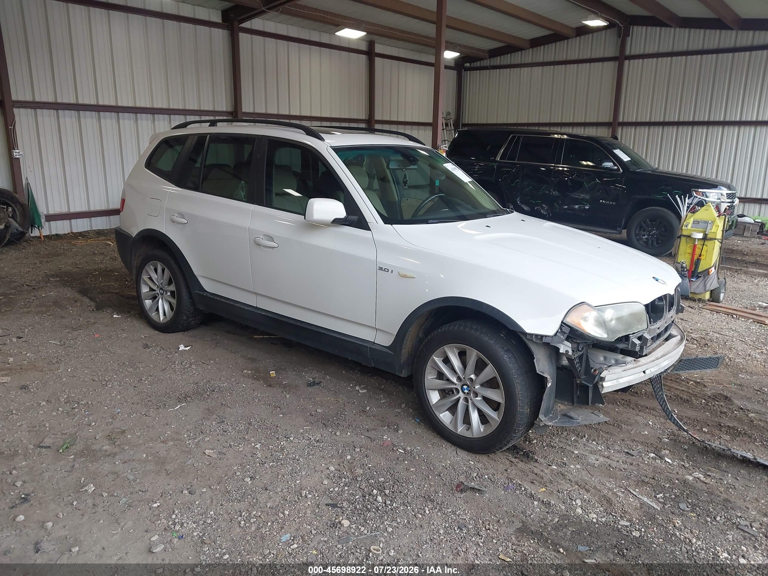 2005 BMW X3 3.0i, VIN WBXPA93445WD20348 — Front end
