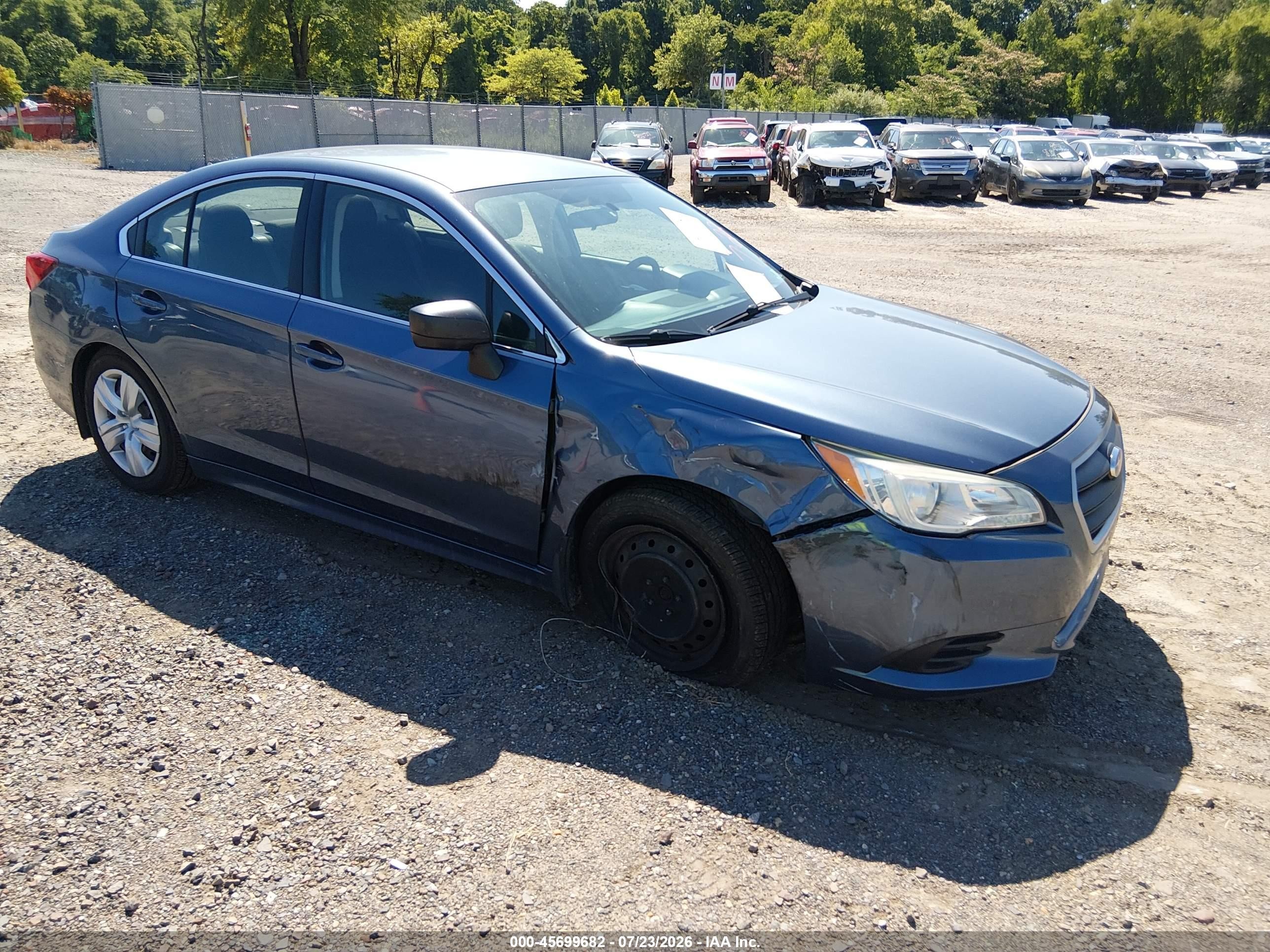 2016 Subaru Legacy 2.5i, VIN 4S3BNAA63G3030461 — Перед