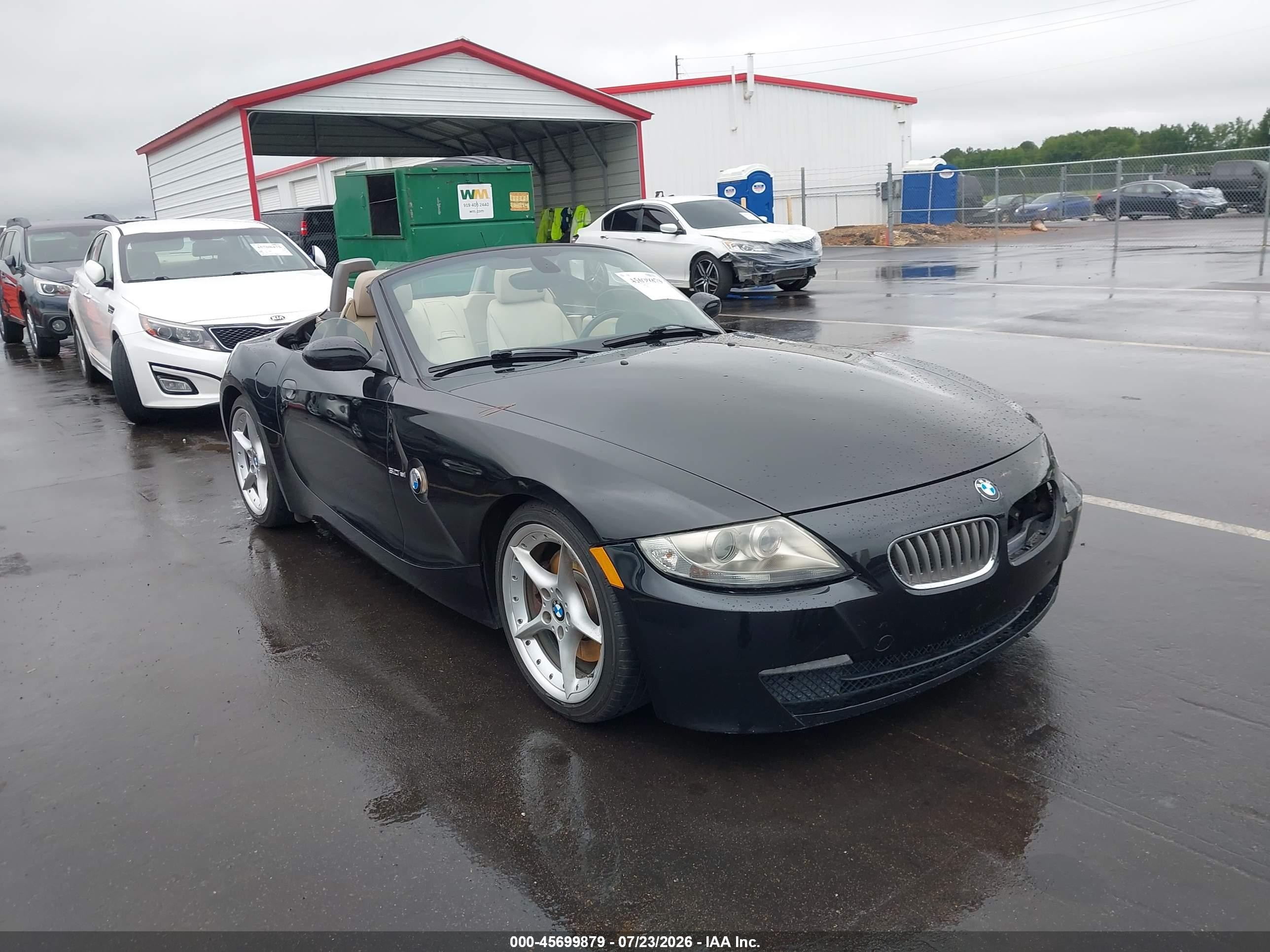2006 BMW Z4 3.0si, VIN 4USBU53516LX00922 — Front end