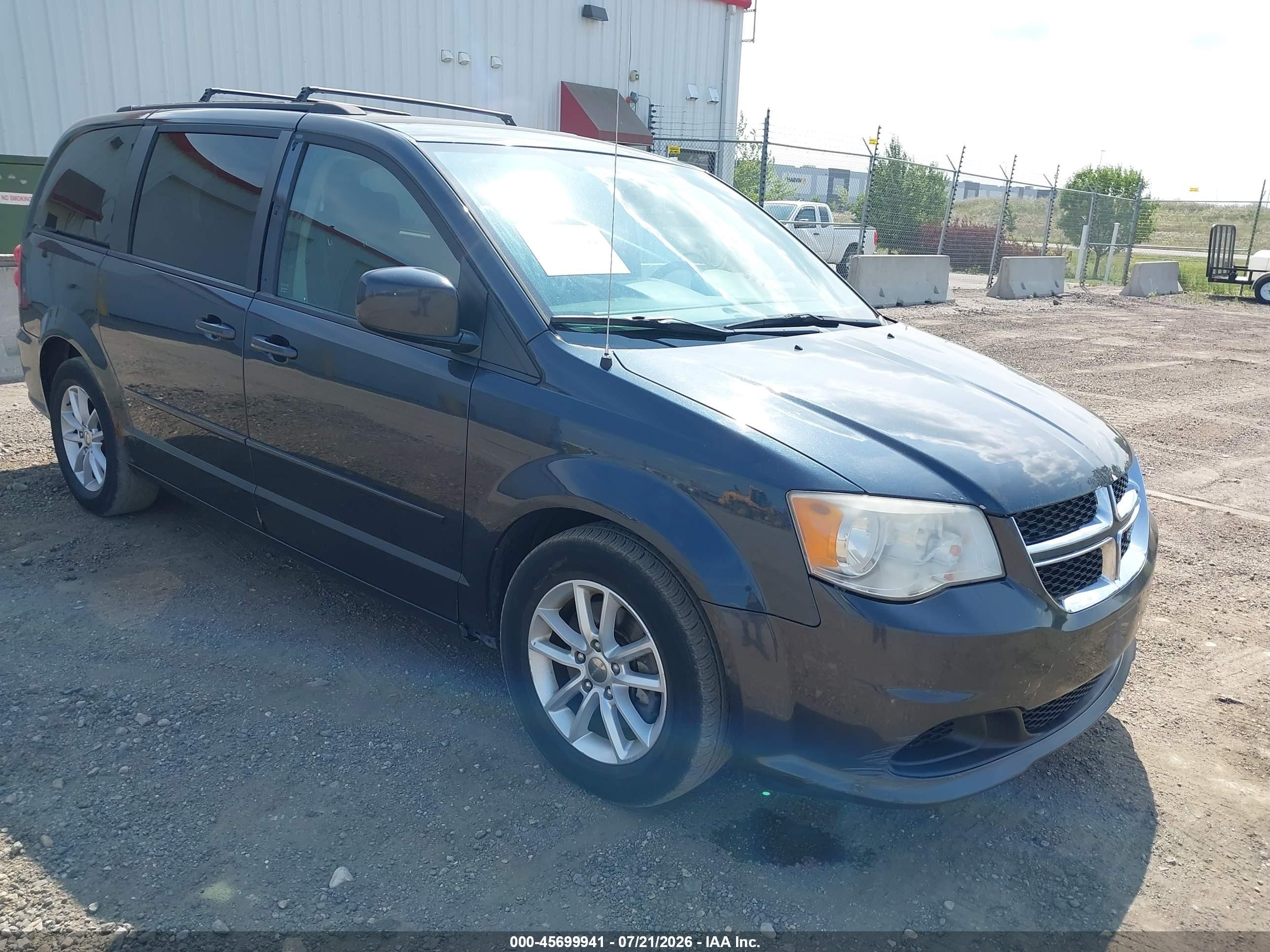 2014 Dodge Grand Caravan SXT, VIN 2C4RDGCG5ER388823 — Механическое