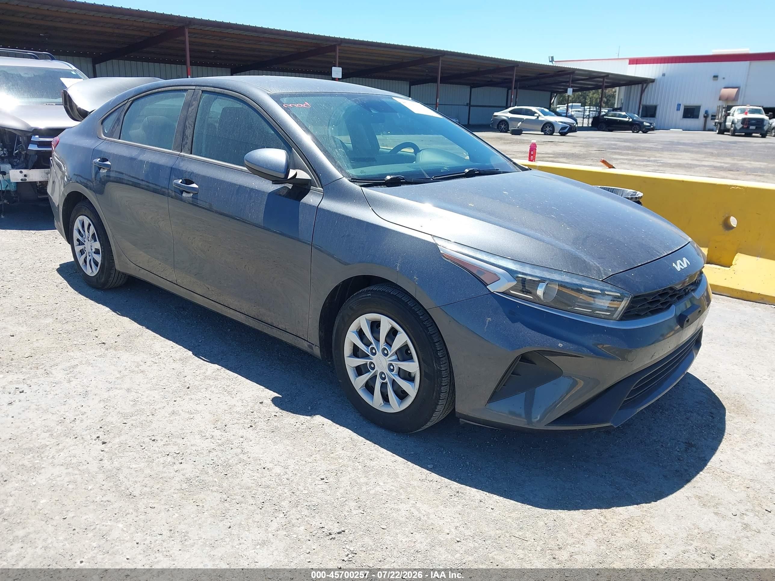 2023 Kia Forte LXS, VIN 3KPF24AD9PE521233 — Rear end