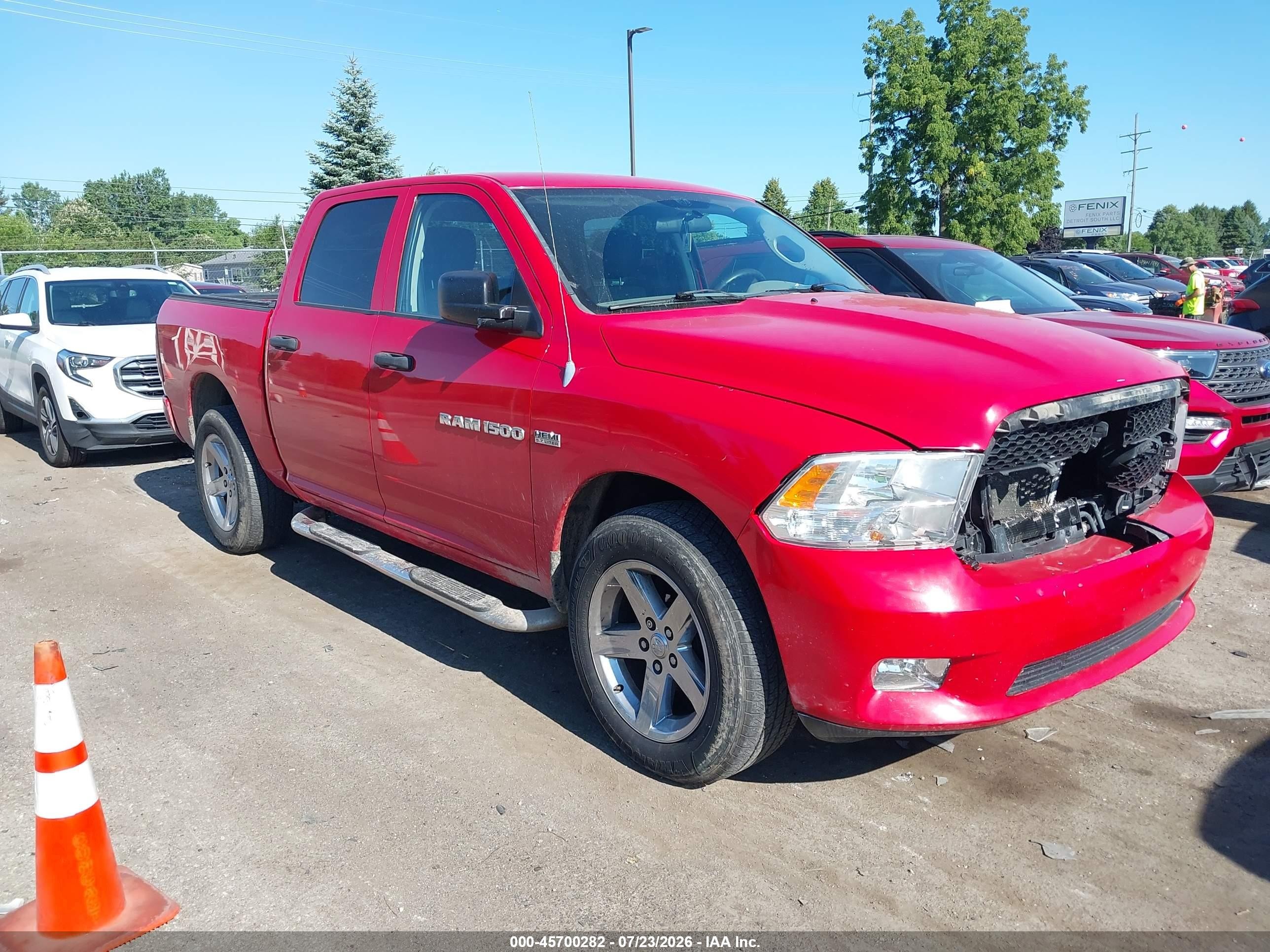 2012 Ram 1500 Express, VIN 1C6RD7KT3CS234371 — Front end