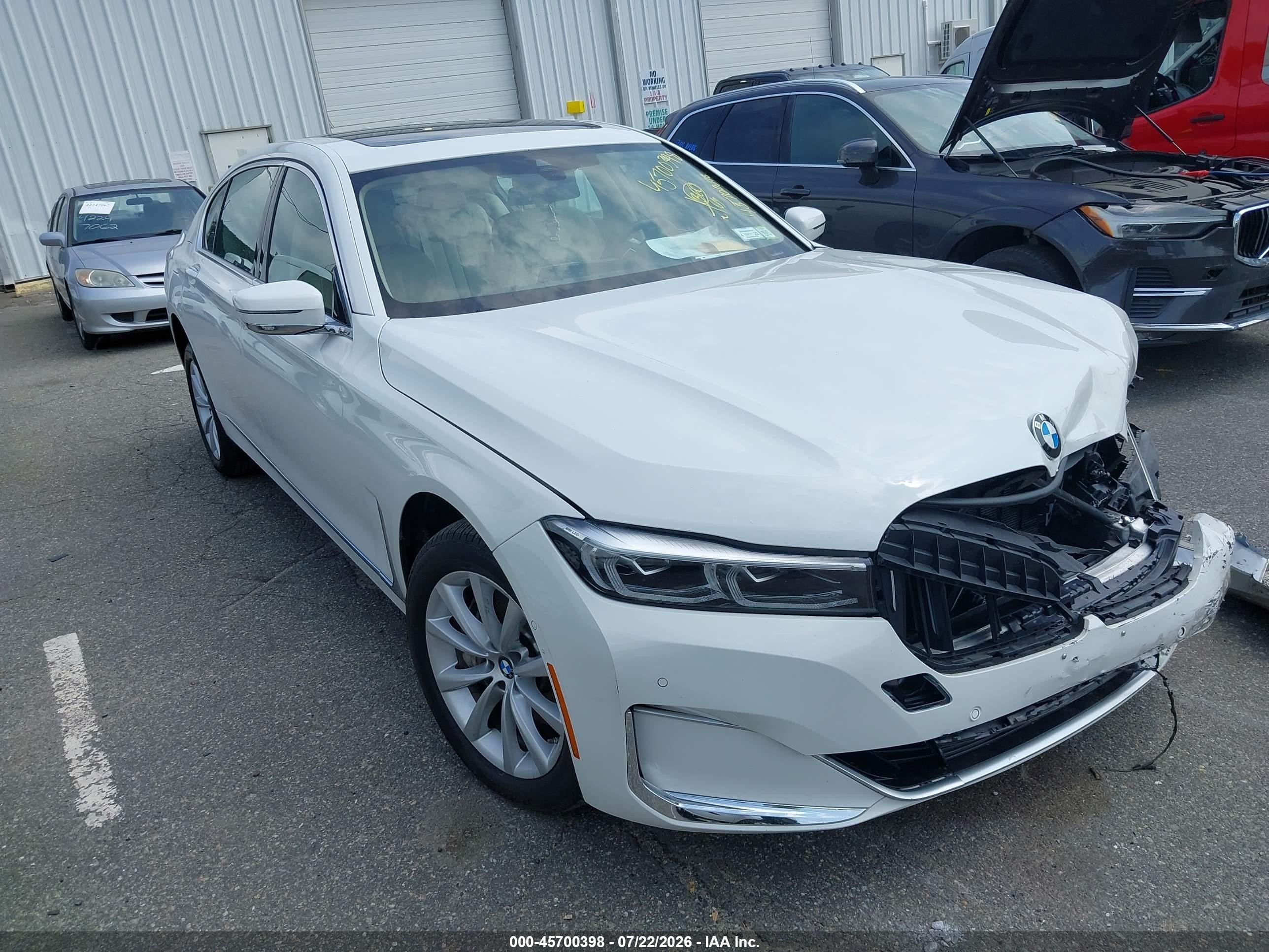 2020 BMW 7 Series 740i xDrive, VIN WBA7T4C04LGG62720 — Front end