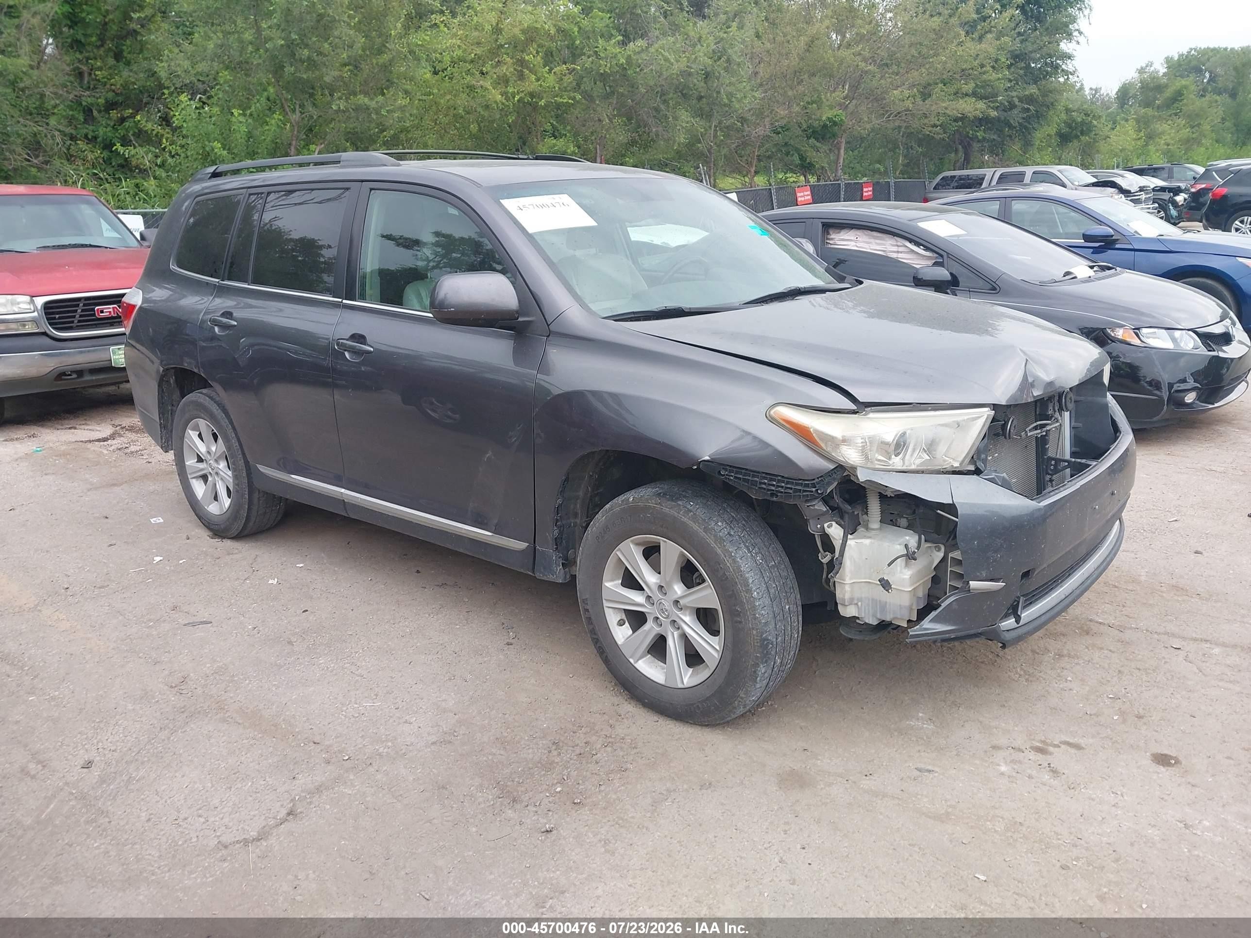 2012 Toyota Highlander, VIN 5TDBK3EH4CS132991 — Front end