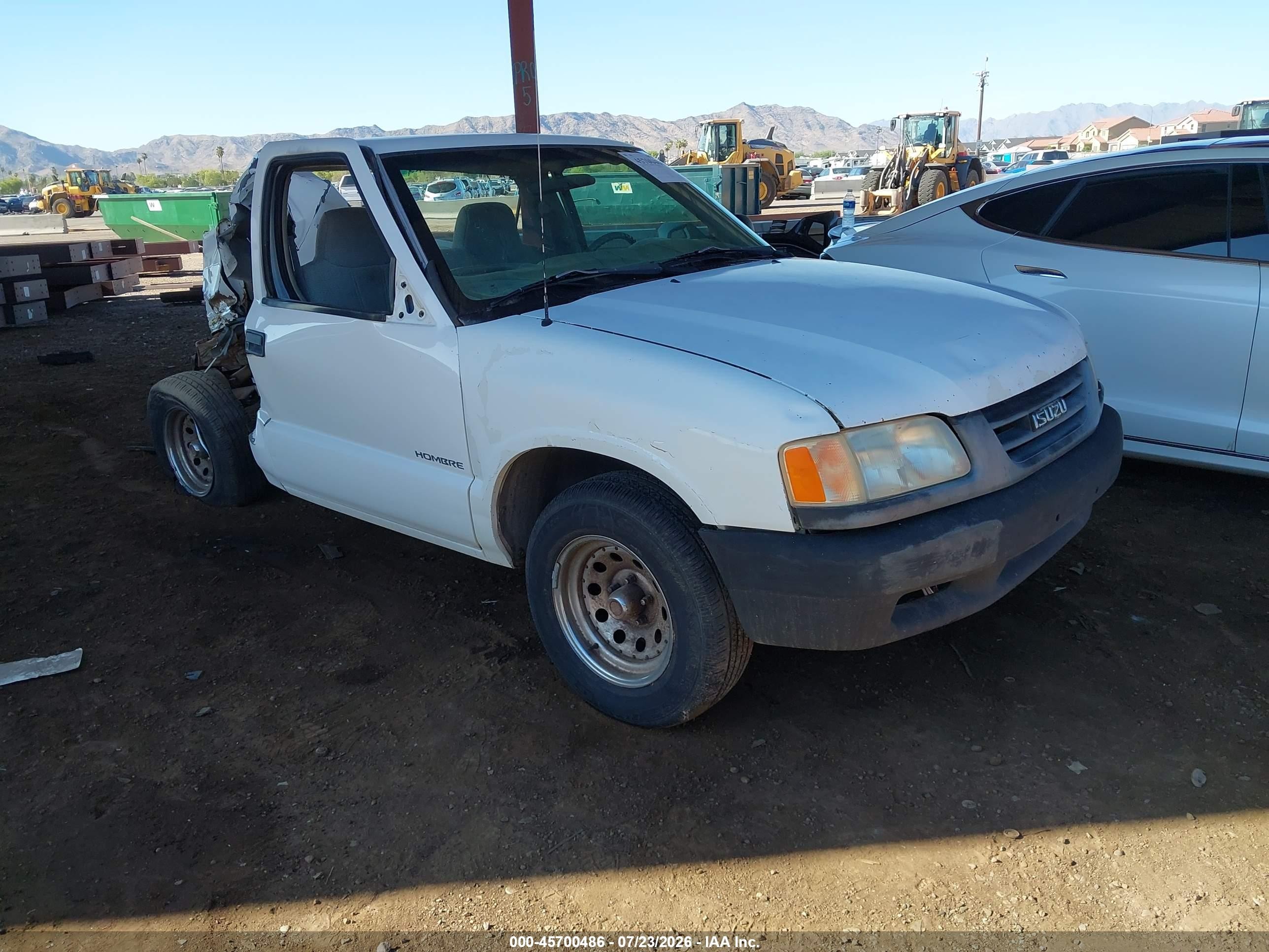 1998 Isuzu Hombre S, VIN 1GGCS1446W8664046 — Rear end