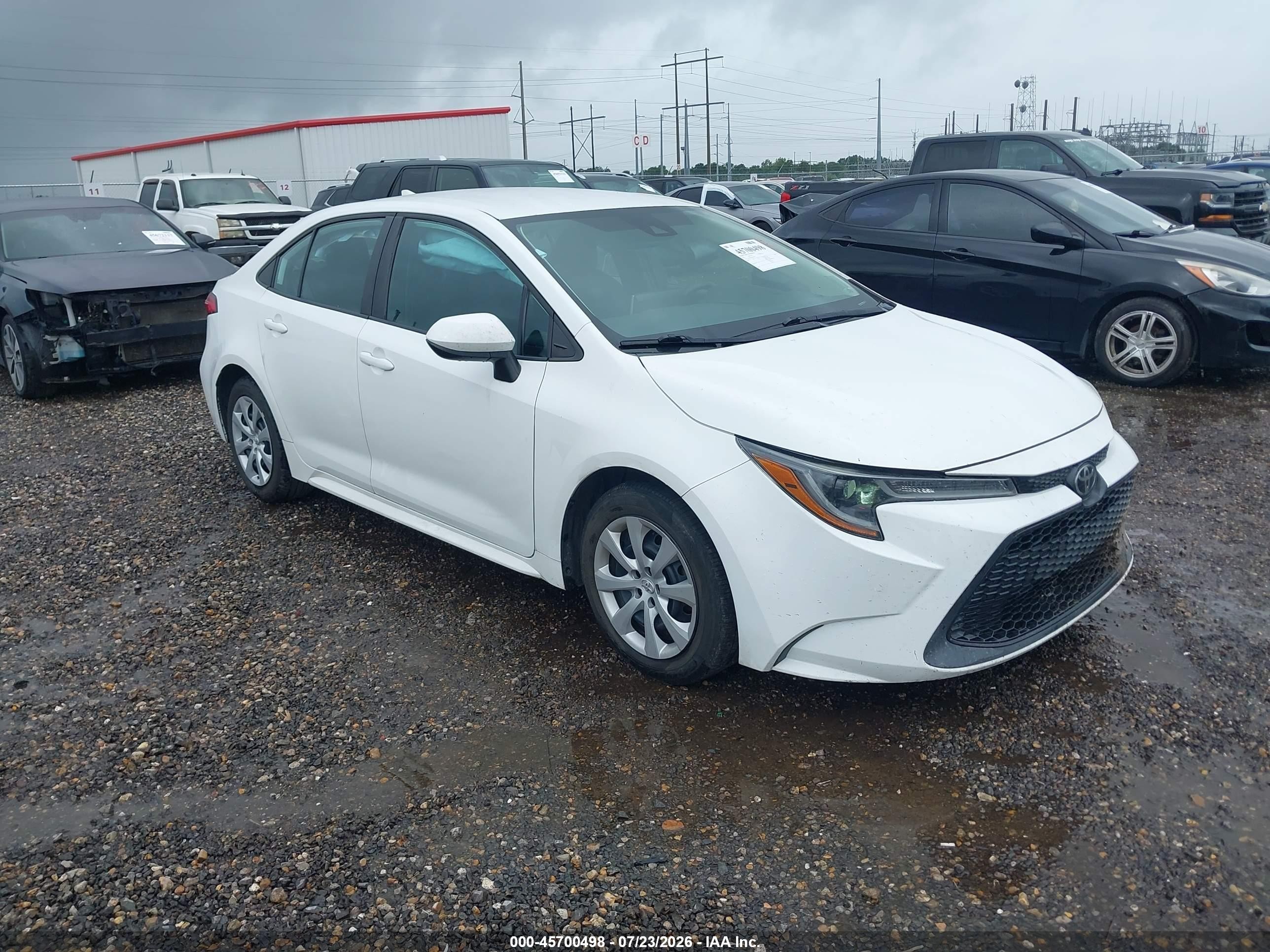 2021 Toyota Corolla LE, VIN 5YFEPMAE5MP168182 — Front end