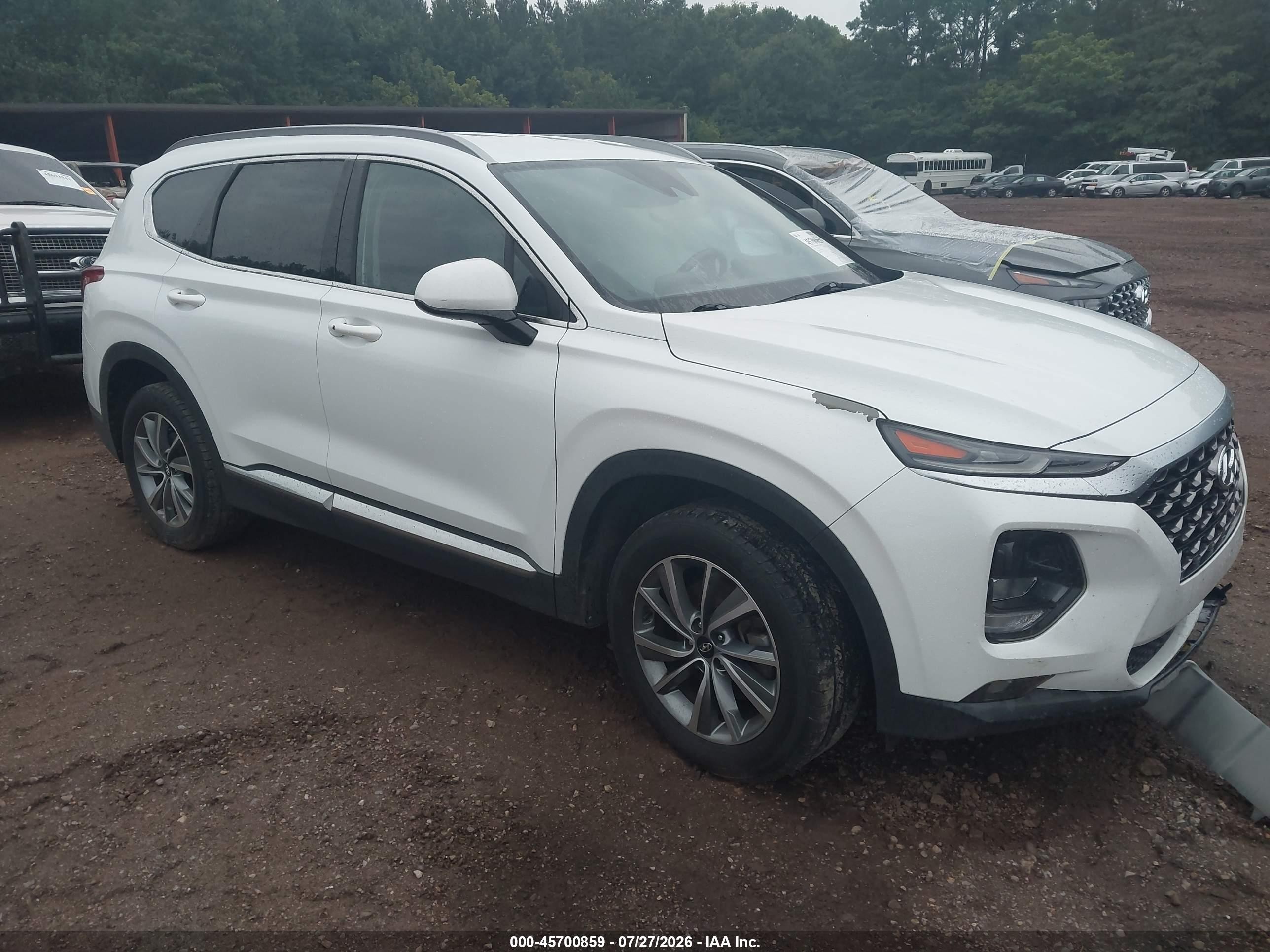 2019 Hyundai Santa Fe SEL, VIN 5NMS33AD4KH047750 — Front end