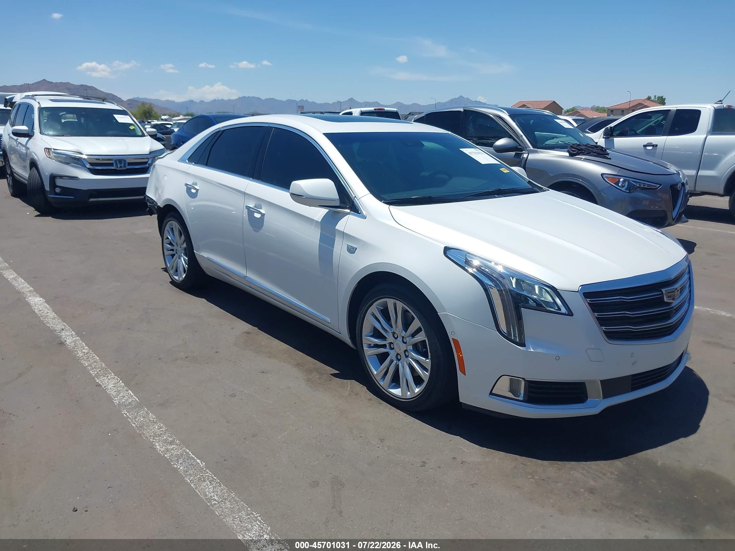 2019 Cadillac XTS Luxury, VIN 2G61M5S34K9128864 — Rear end