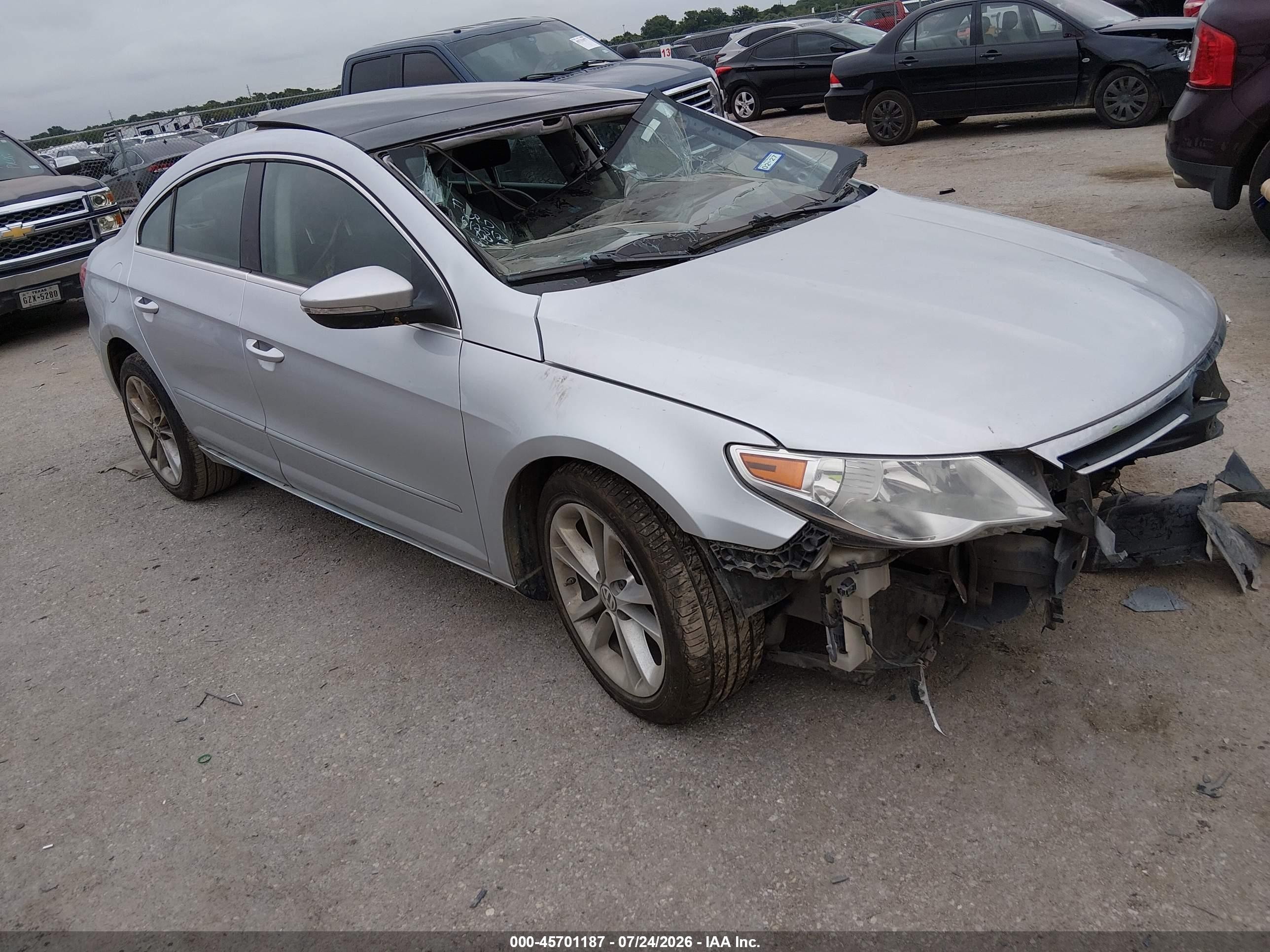 2009 Volkswagen CC Luxury, VIN WVWHL73C59E545989 — Перед