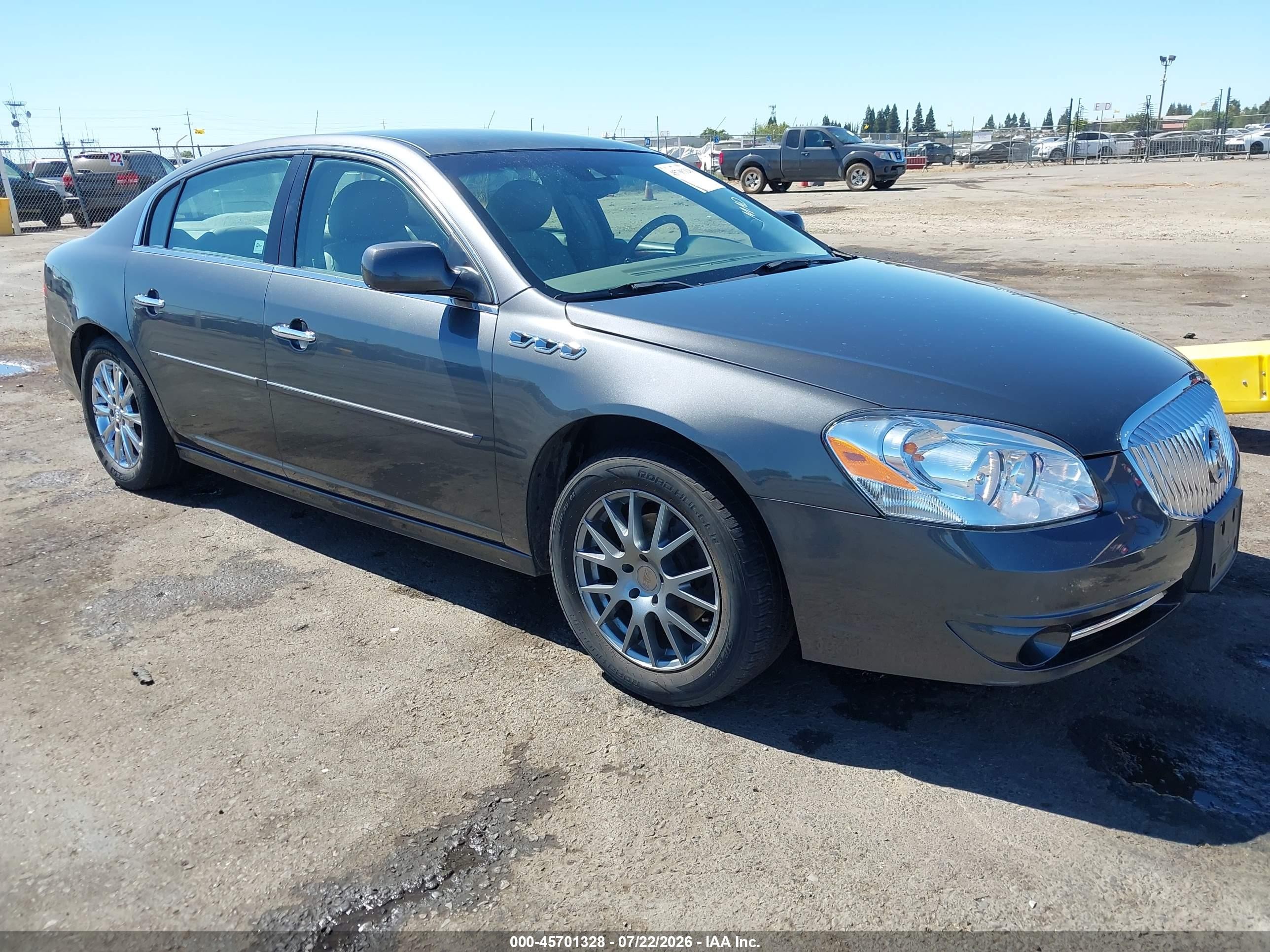 2011 Buick Lucerne CXL Premium, VIN 1G4HJ5EM9BU149054 — Side