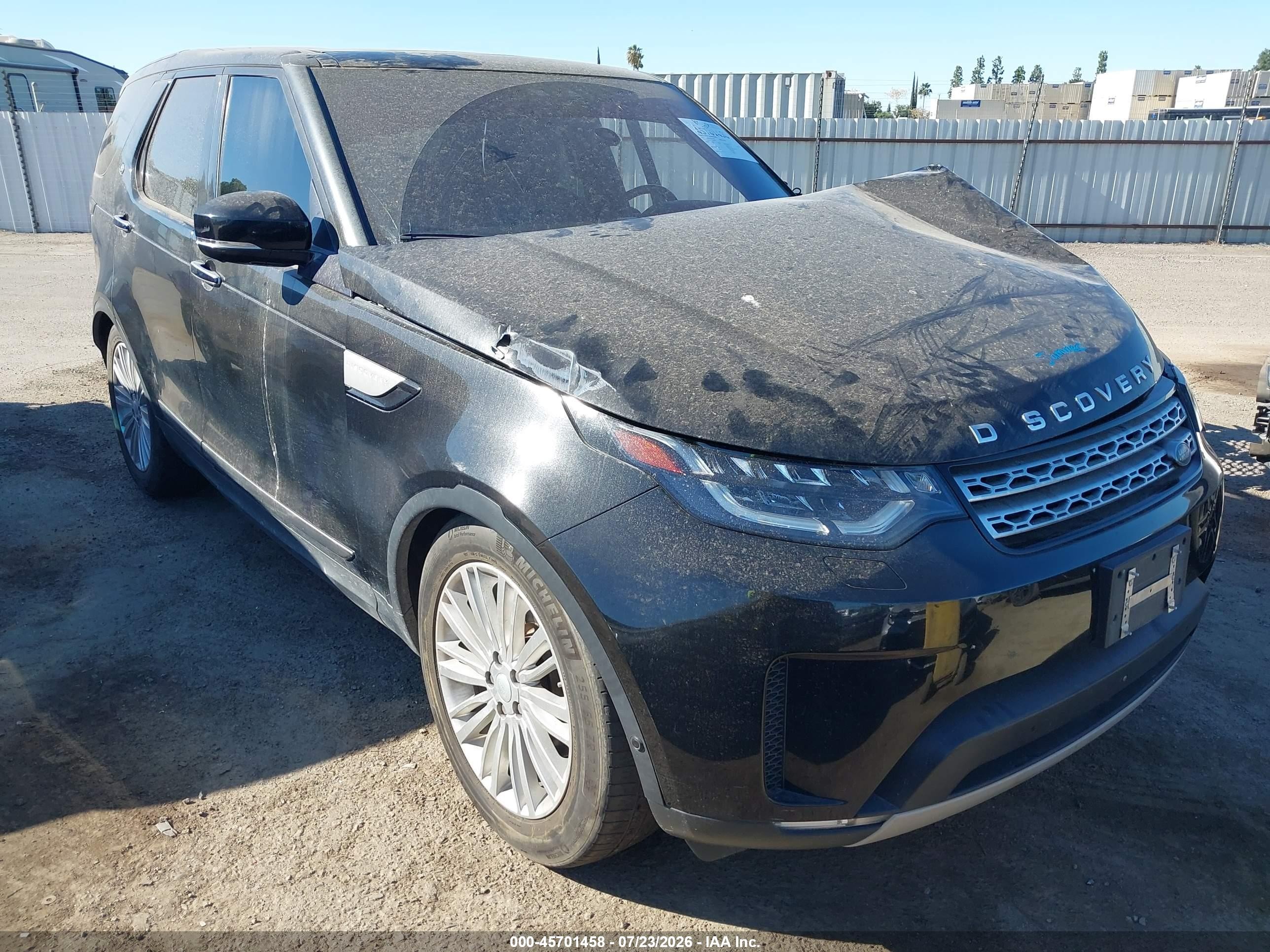 2017 Land Rover Discovery HSE Luxury, VIN SALRHBBK5HA020477 — Бок